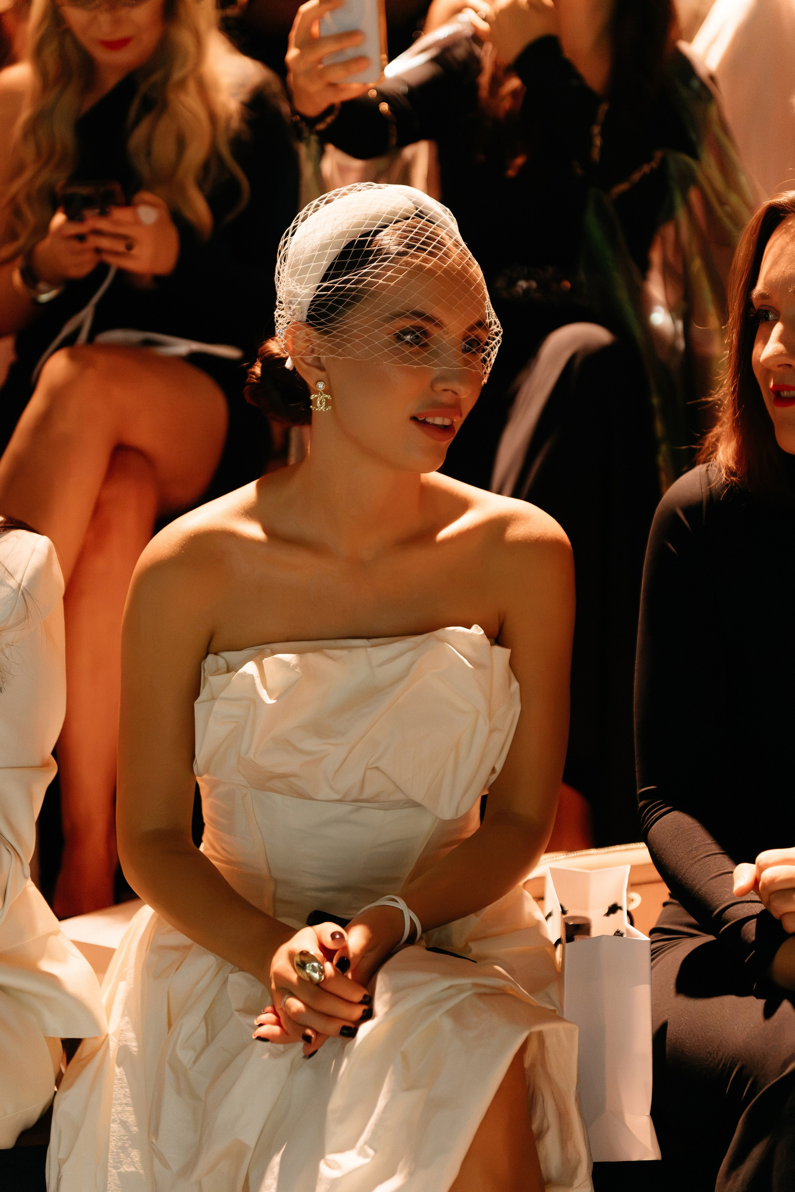 INCOGNITO Rara Avis Group & Kuraje Fashion Show 2027 INCOGNITO. Wedding PHOTOGRAPHER Andrew Vnukov
