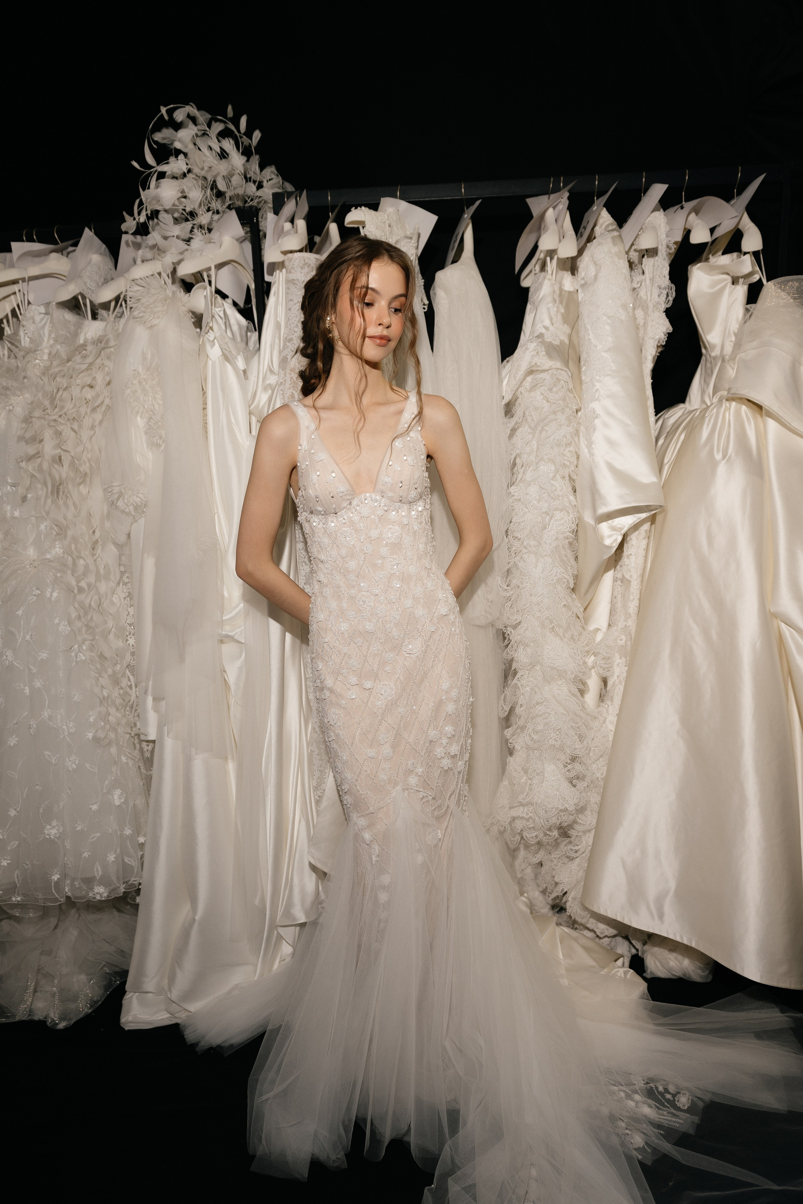 INCOGNITO Rara Avis Group & Kuraje Fashion Show 2027 INCOGNITO. Wedding PHOTOGRAPHER Andrew Vnukov