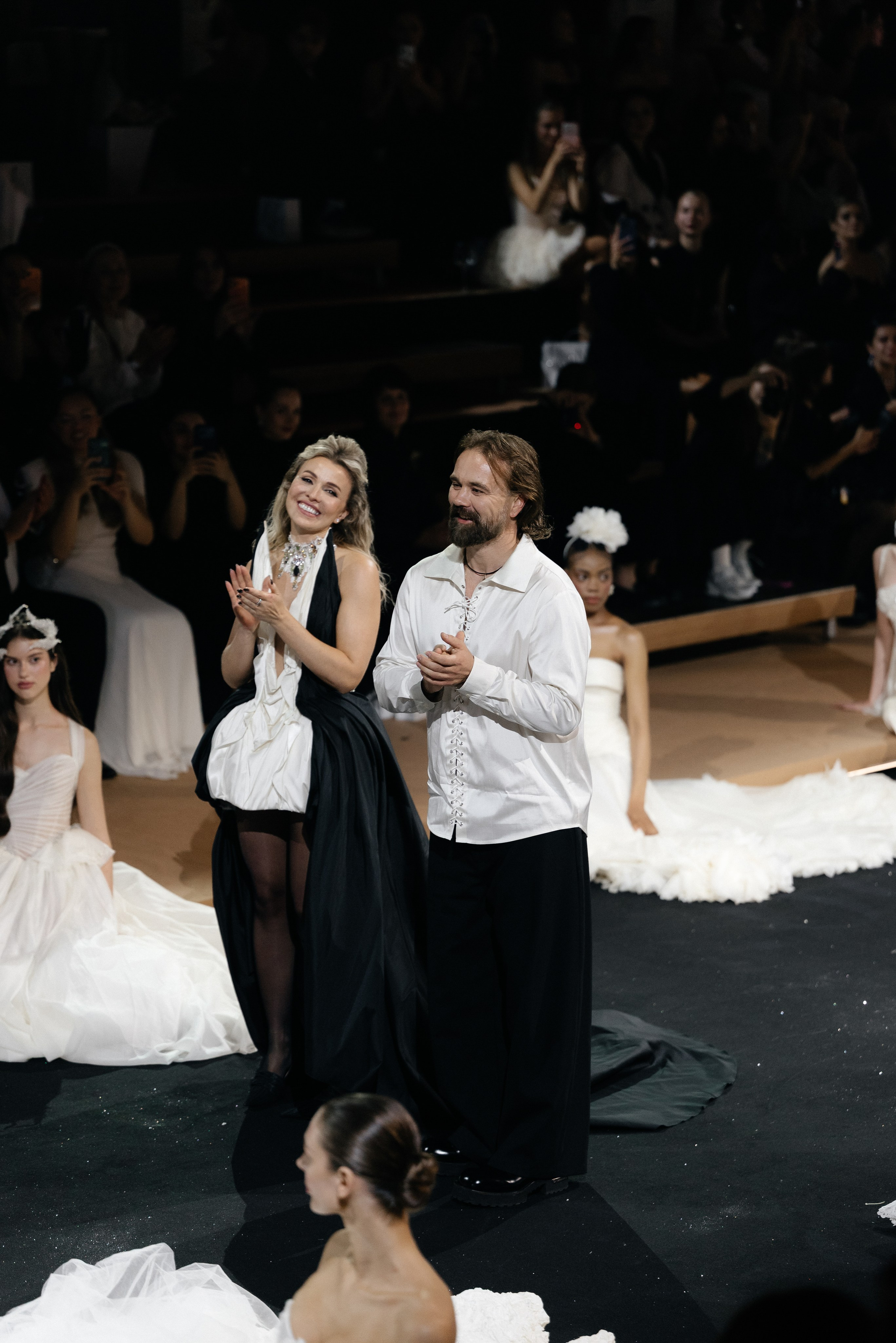 INCOGNITO Rara Avis Group & Kuraje Fashion Show 2027 INCOGNITO. Wedding PHOTOGRAPHER Andrew Vnukov