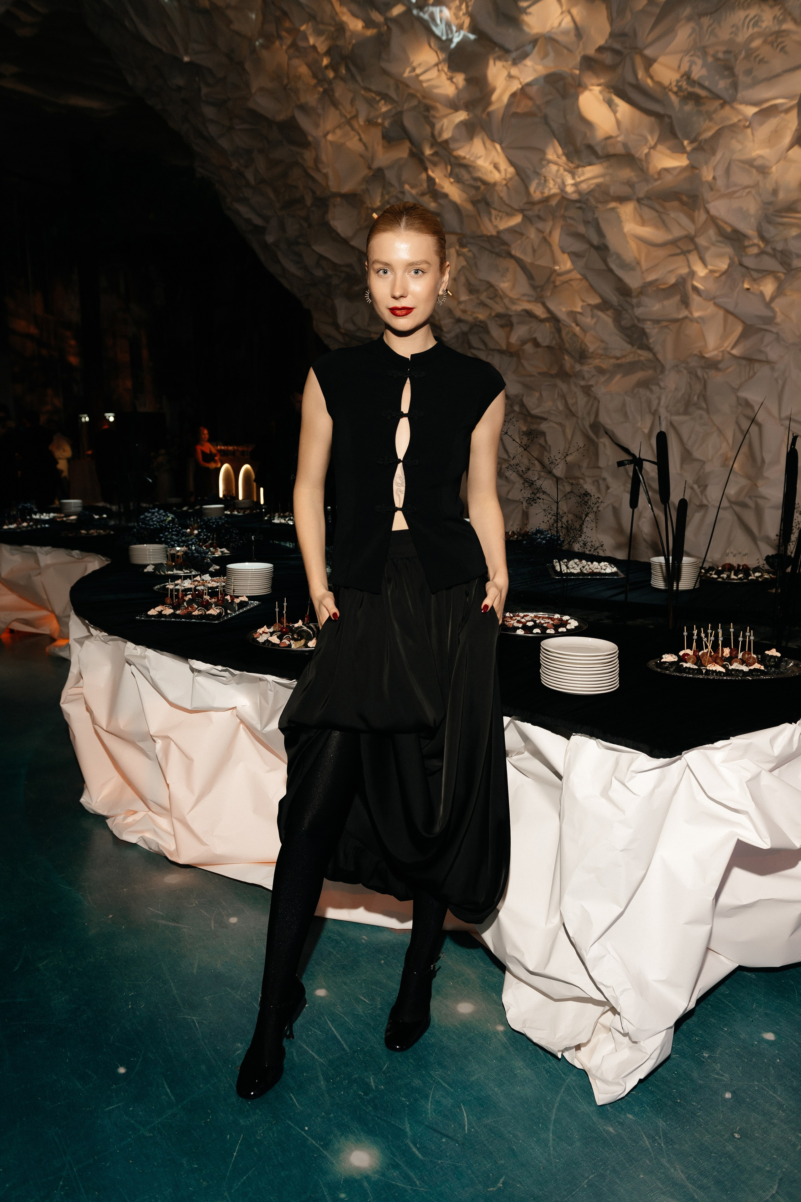 INCOGNITO Rara Avis Group & Kuraje Fashion Show 2027 INCOGNITO. Wedding PHOTOGRAPHER Andrew Vnukov