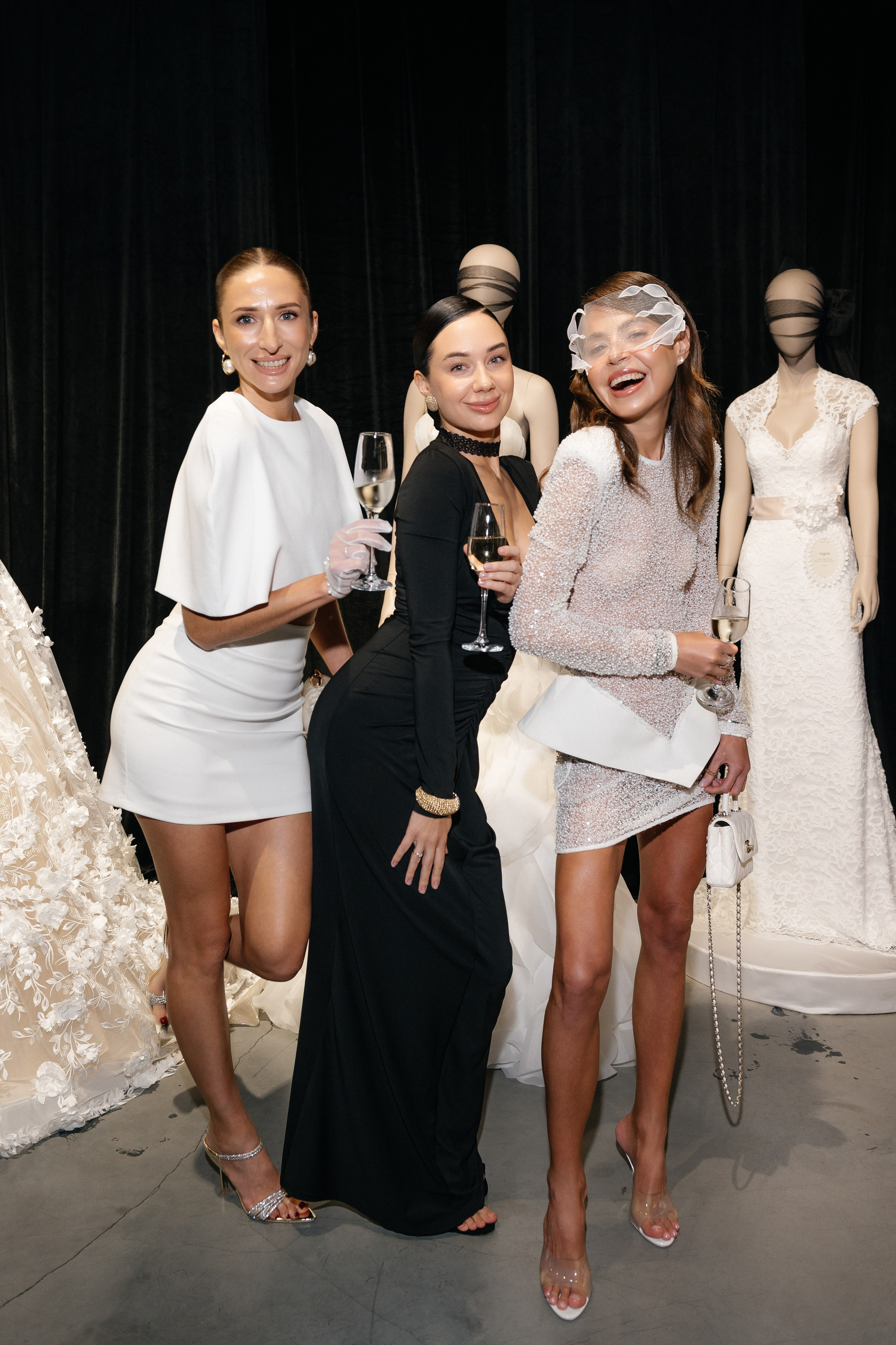 INCOGNITO Rara Avis Group & Kuraje Fashion Show 2027 INCOGNITO. Wedding PHOTOGRAPHER Andrew Vnukov