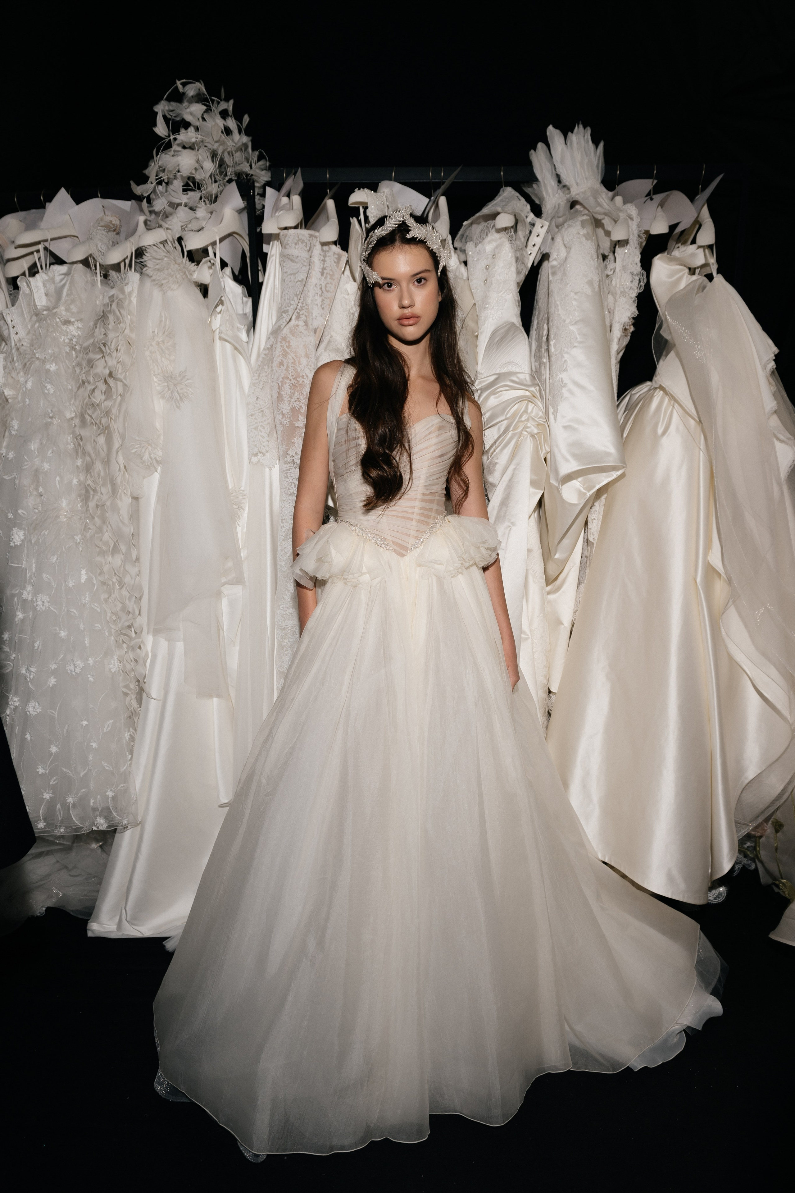 INCOGNITO Rara Avis Group & Kuraje Fashion Show 2027 INCOGNITO. Wedding PHOTOGRAPHER Andrew Vnukov