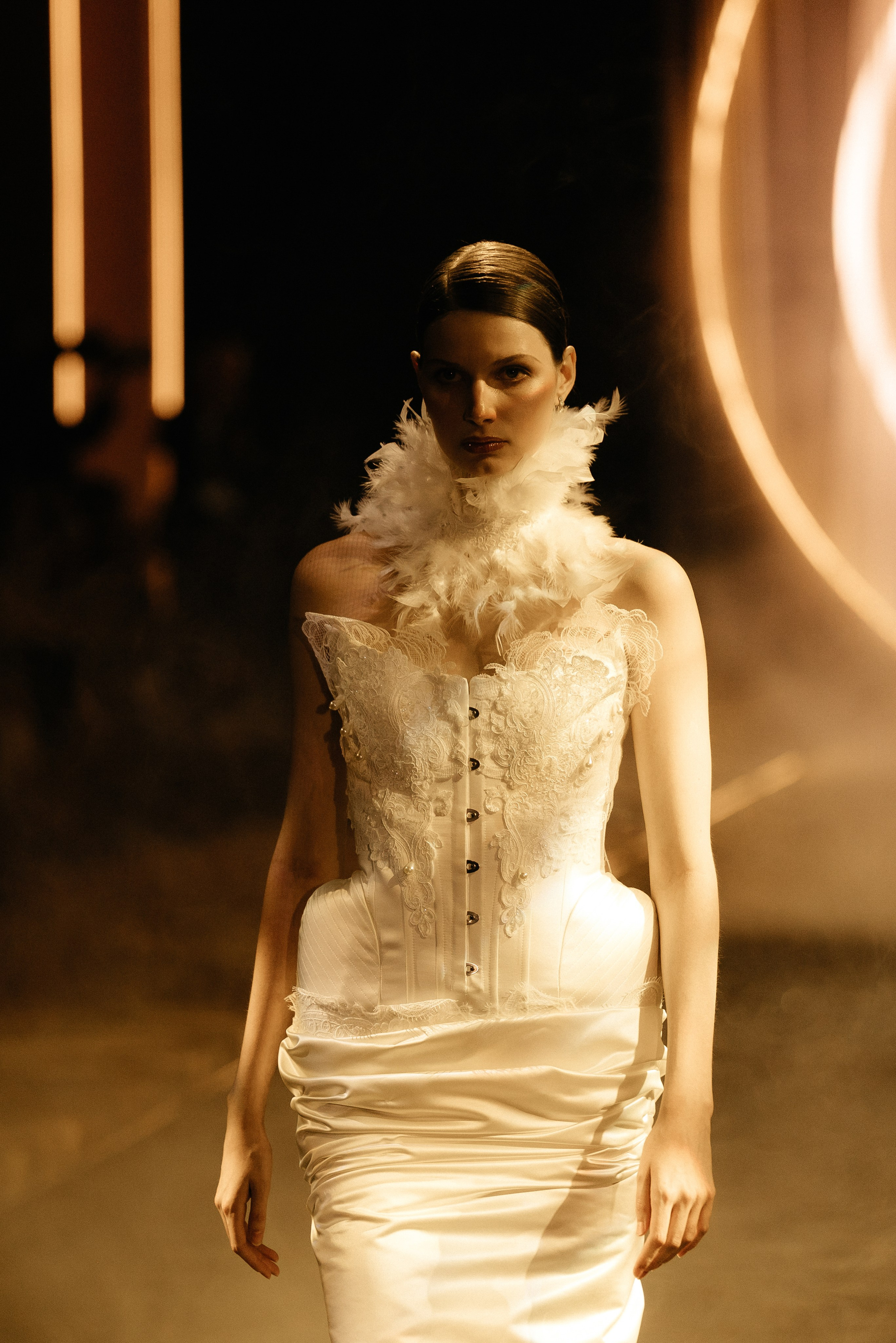 INCOGNITO Rara Avis Group & Kuraje Fashion Show 2027 INCOGNITO. Wedding PHOTOGRAPHER Andrew Vnukov