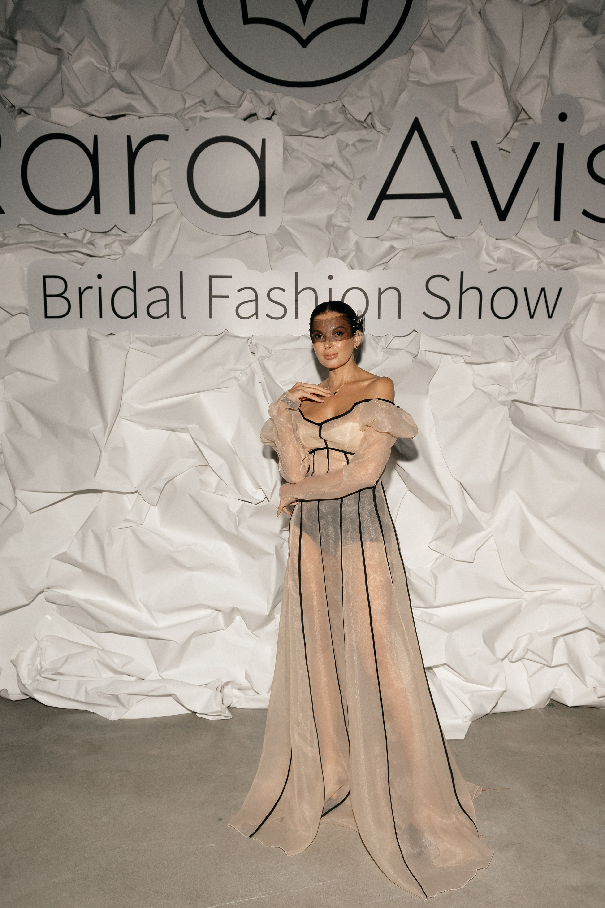 INCOGNITO Rara Avis Group & Kuraje Fashion Show 2027 INCOGNITO. Wedding PHOTOGRAPHER Andrew Vnukov