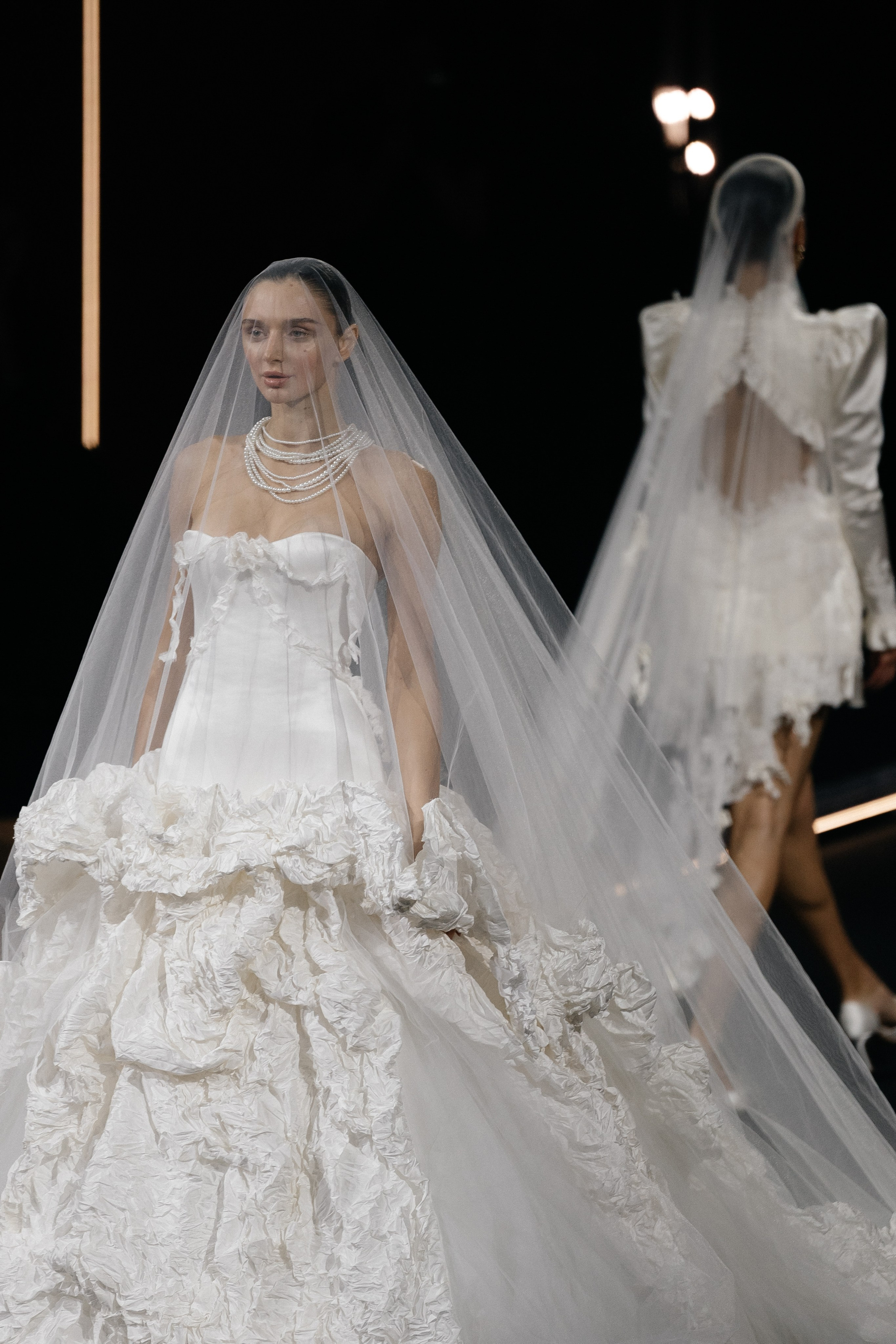 INCOGNITO Rara Avis Group & Kuraje Fashion Show 2027 INCOGNITO. Wedding PHOTOGRAPHER Andrew Vnukov