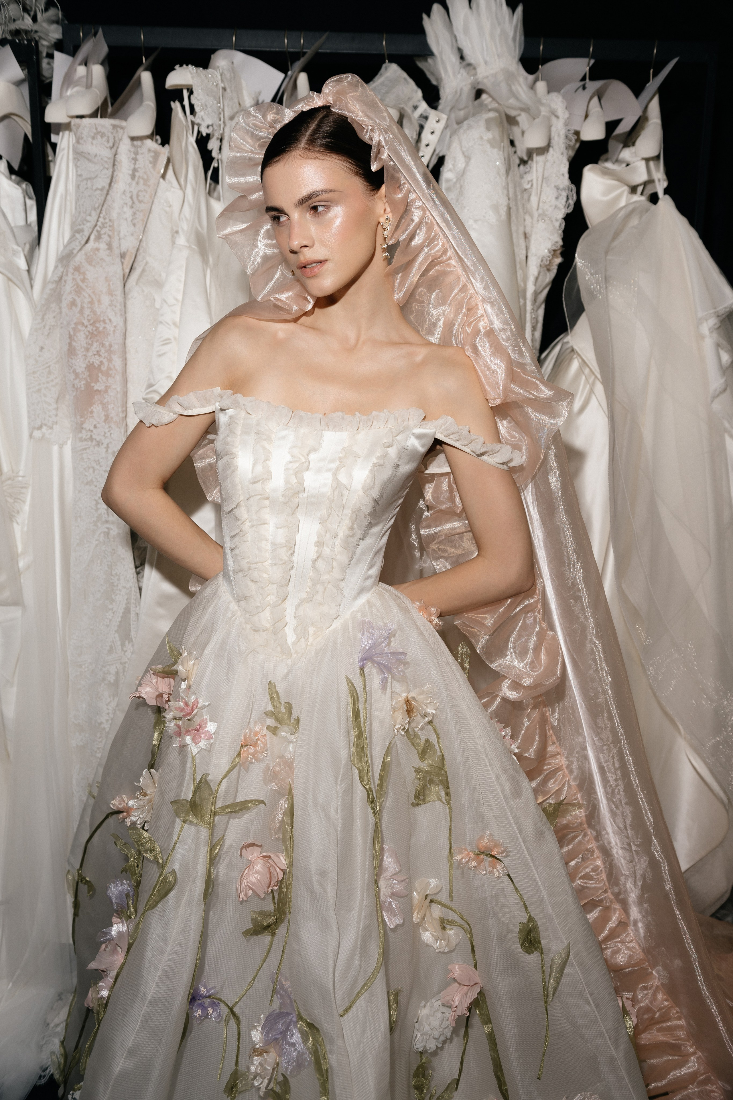 INCOGNITO Rara Avis Group & Kuraje Fashion Show 2027 INCOGNITO. Wedding PHOTOGRAPHER Andrew Vnukov