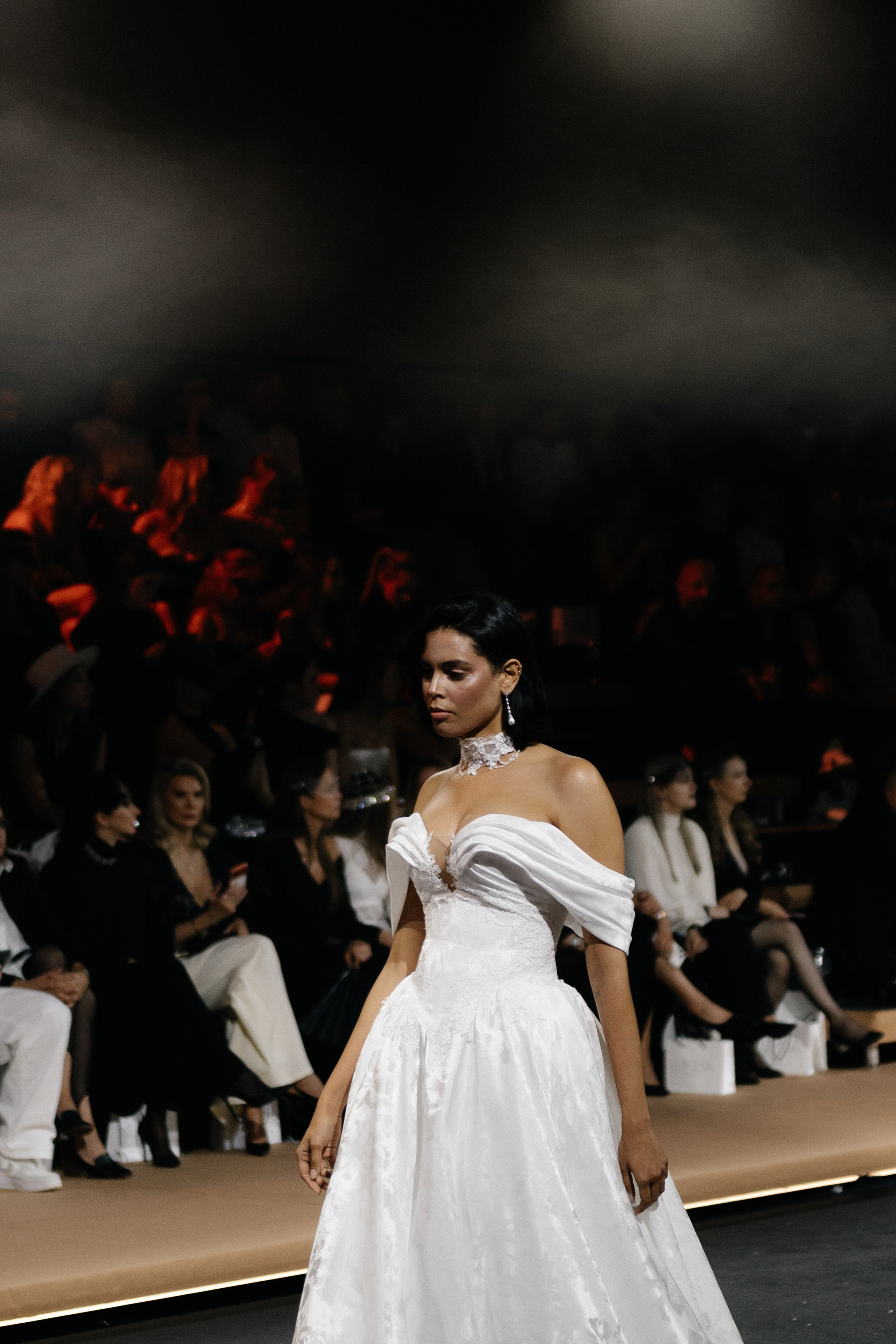 INCOGNITO Rara Avis Group & Kuraje Fashion Show 2027 INCOGNITO. Wedding PHOTOGRAPHER Andrew Vnukov