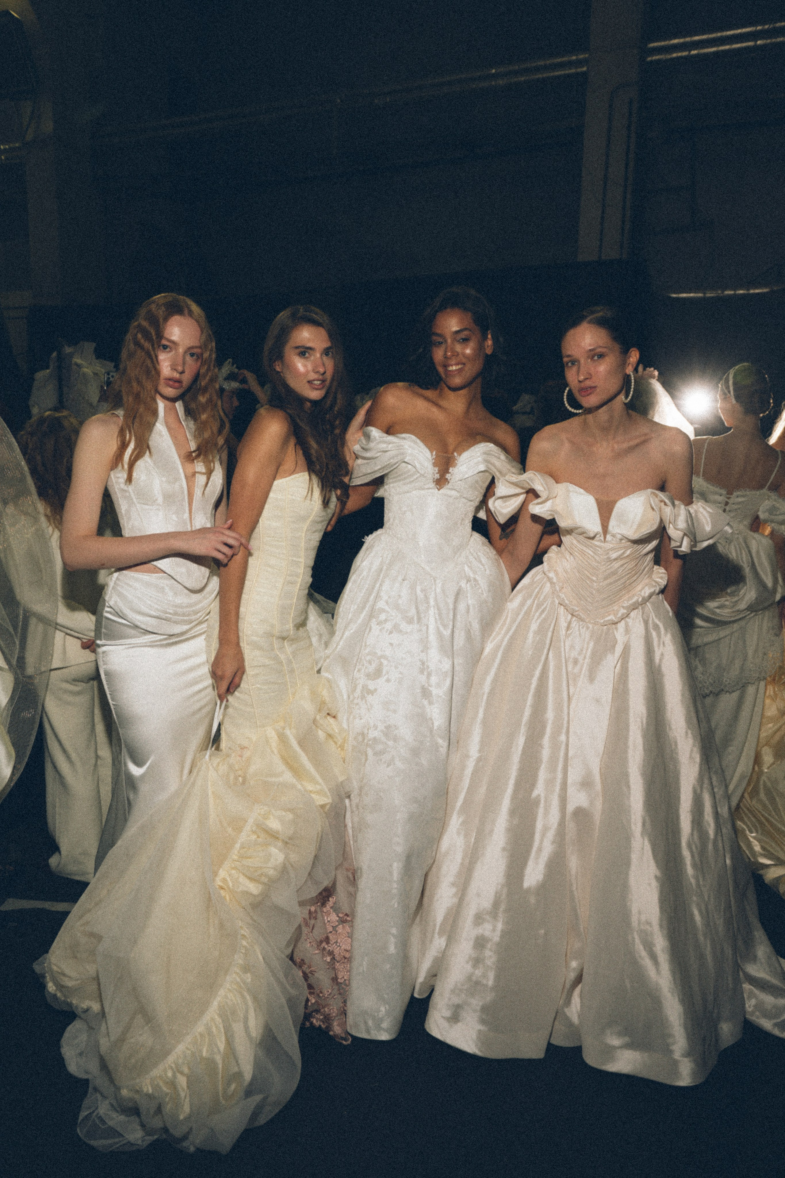 INCOGNITO Rara Avis Group & Kuraje Fashion Show 2027 INCOGNITO. Wedding PHOTOGRAPHER Andrew Vnukov