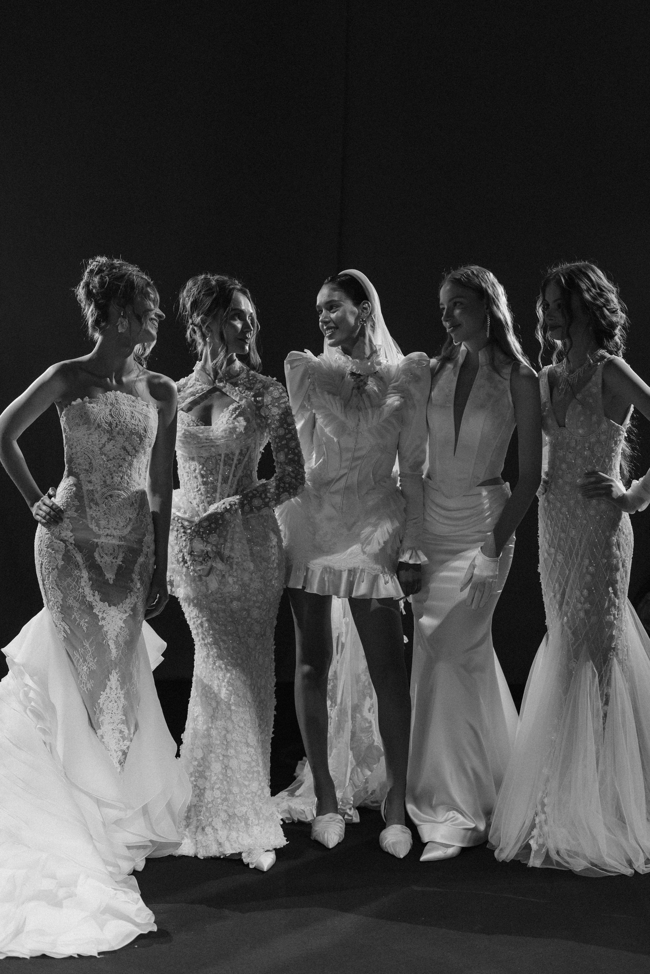 INCOGNITO Rara Avis Group & Kuraje Fashion Show 2027 INCOGNITO. Wedding PHOTOGRAPHER Andrew Vnukov