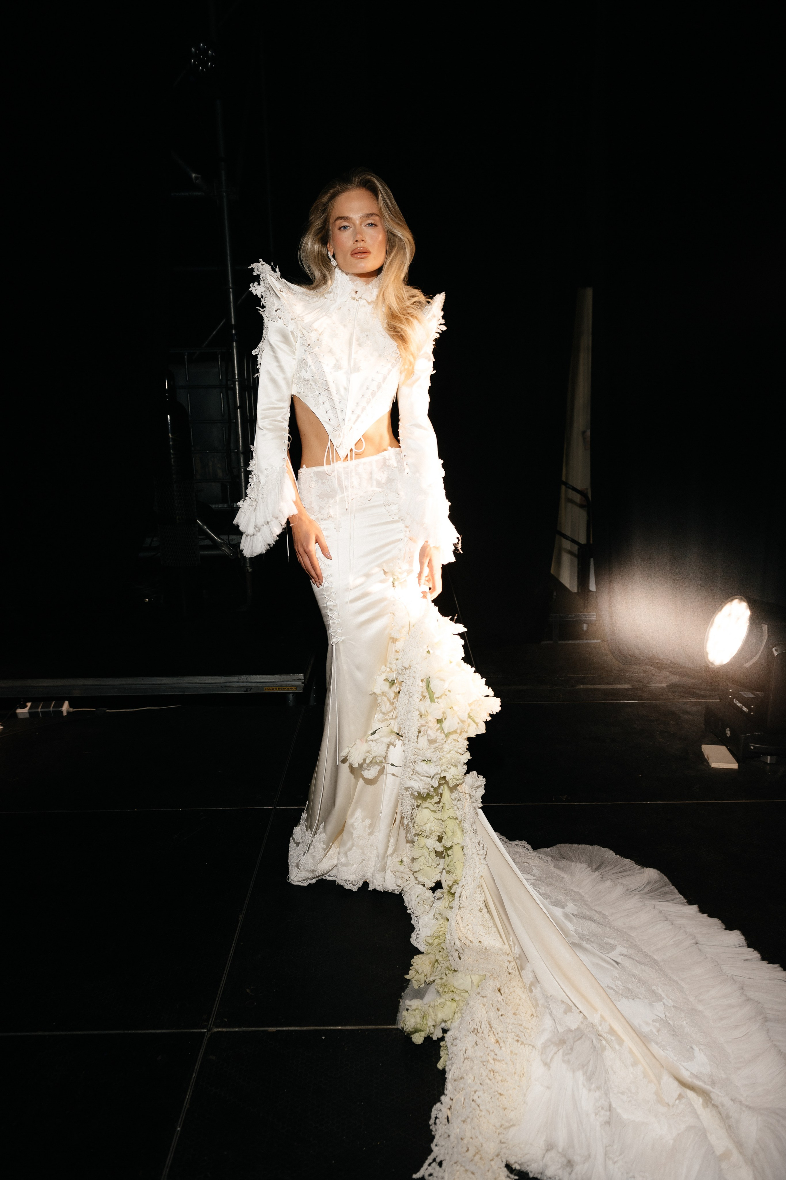 INCOGNITO Rara Avis Group & Kuraje Fashion Show 2027 INCOGNITO. Wedding PHOTOGRAPHER Andrew Vnukov