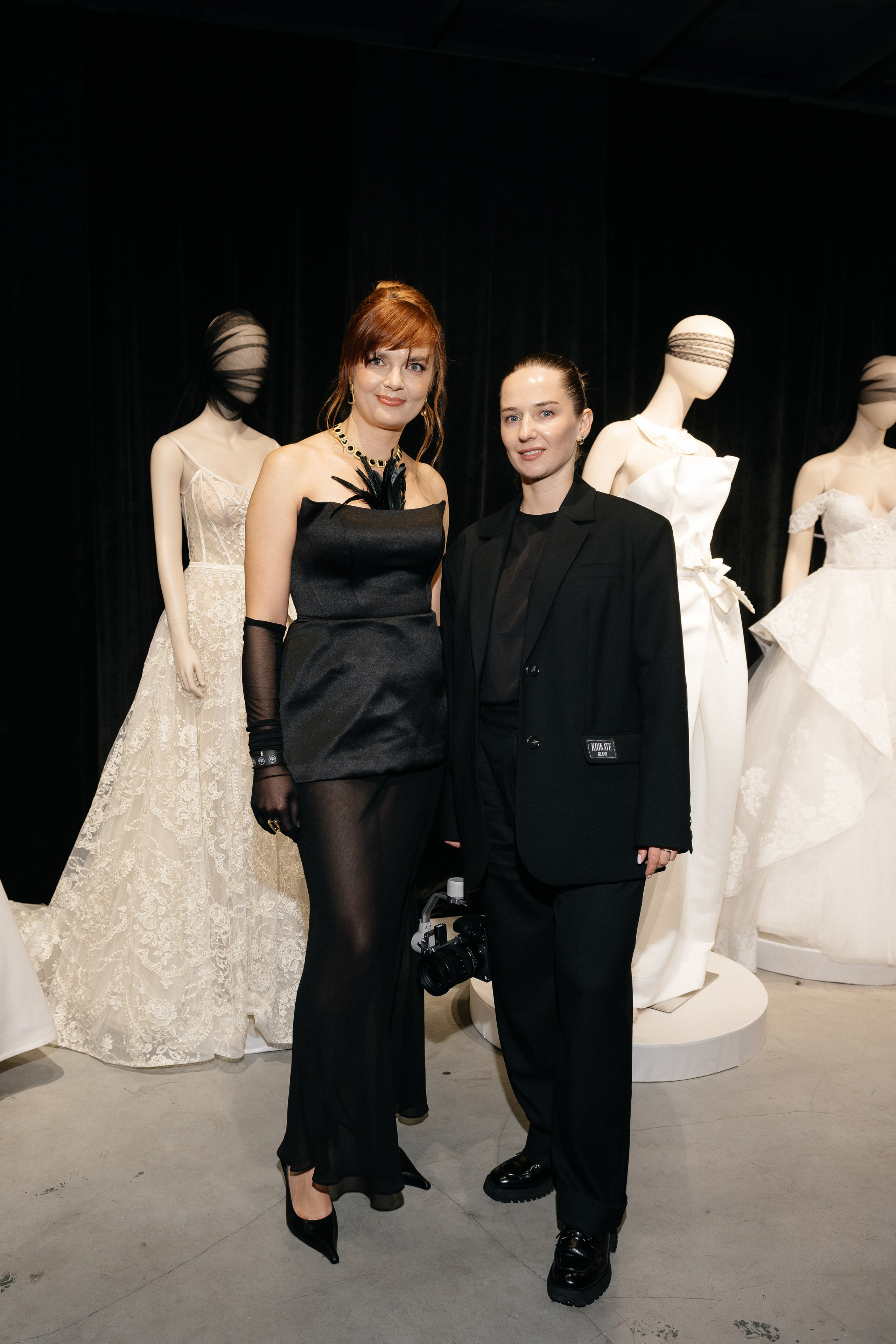 INCOGNITO Rara Avis Group & Kuraje Fashion Show 2027 INCOGNITO. Wedding PHOTOGRAPHER Andrew Vnukov