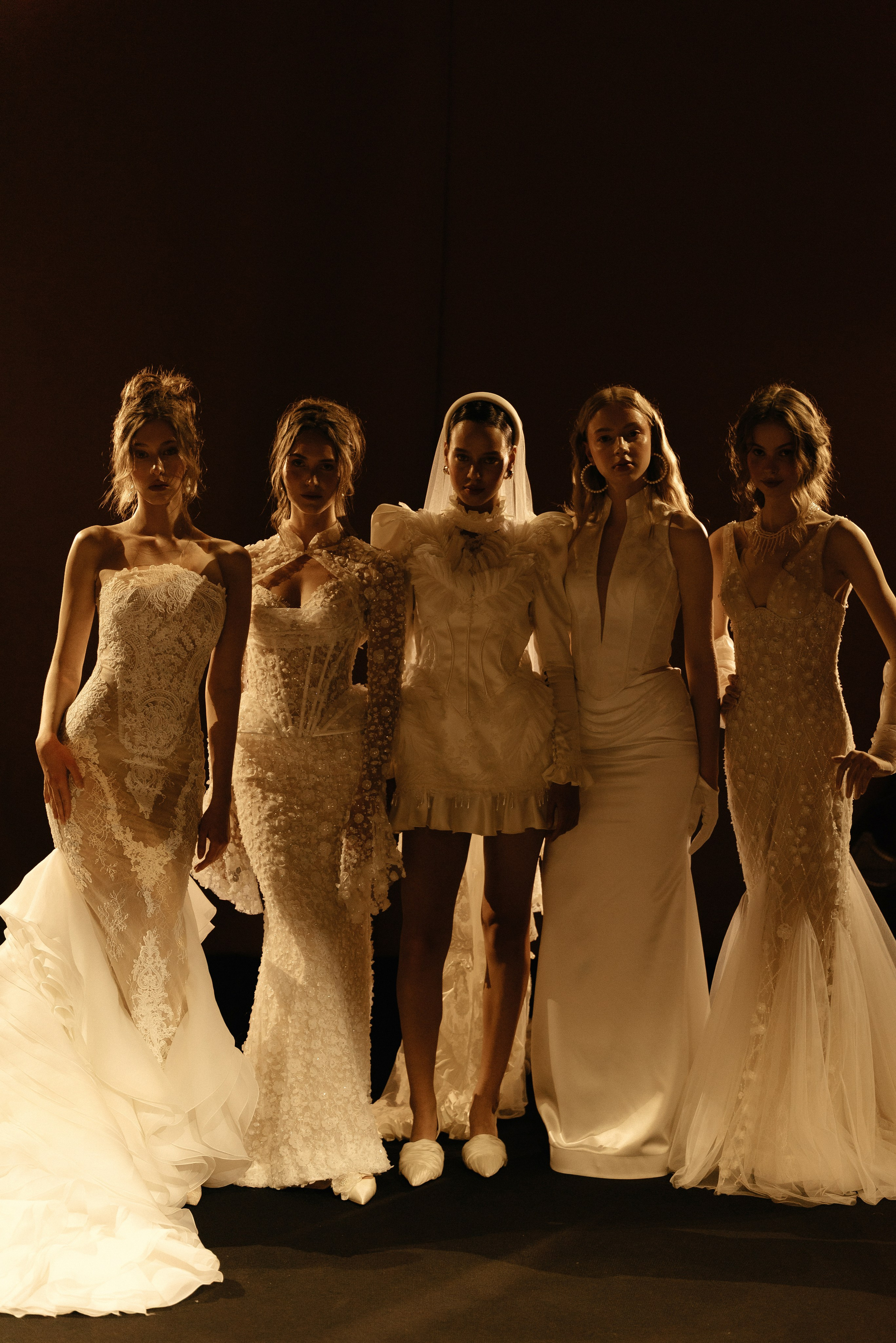 INCOGNITO Rara Avis Group & Kuraje Fashion Show 2027 INCOGNITO. Wedding PHOTOGRAPHER Andrew Vnukov