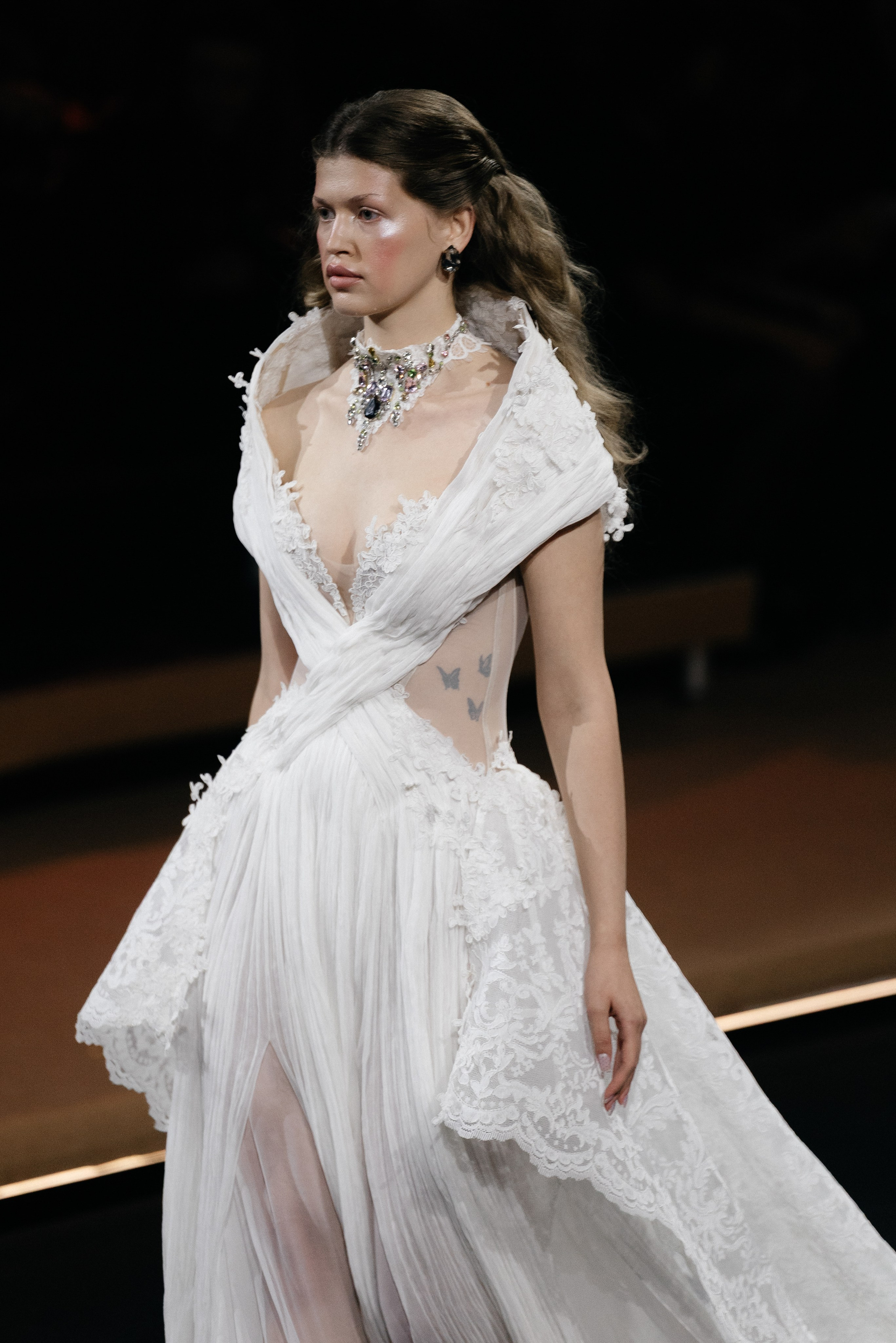 INCOGNITO Rara Avis Group & Kuraje Fashion Show 2027 INCOGNITO. Wedding PHOTOGRAPHER Andrew Vnukov