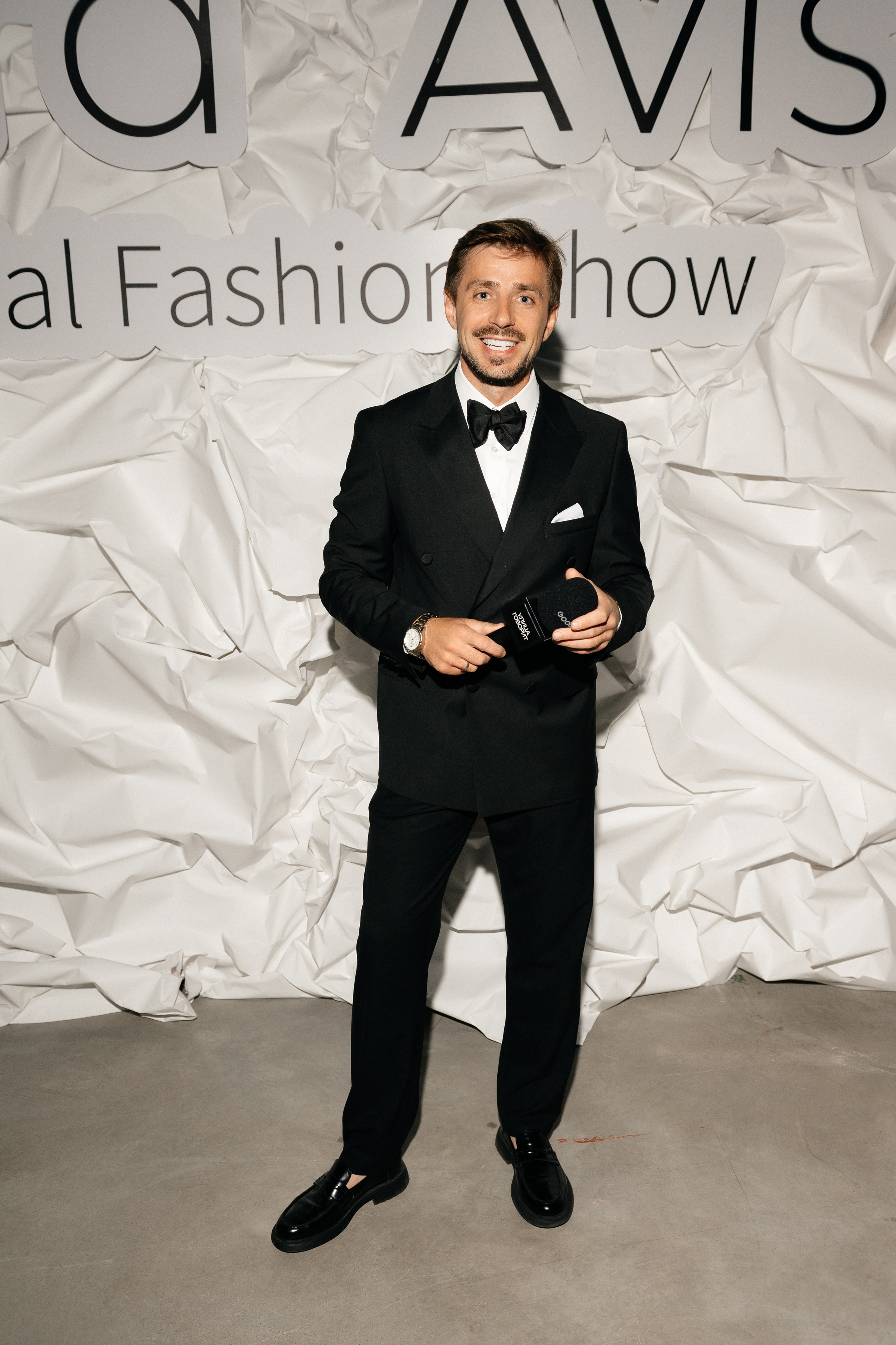 INCOGNITO Rara Avis Group & Kuraje Fashion Show 2027 INCOGNITO. Wedding PHOTOGRAPHER Andrew Vnukov