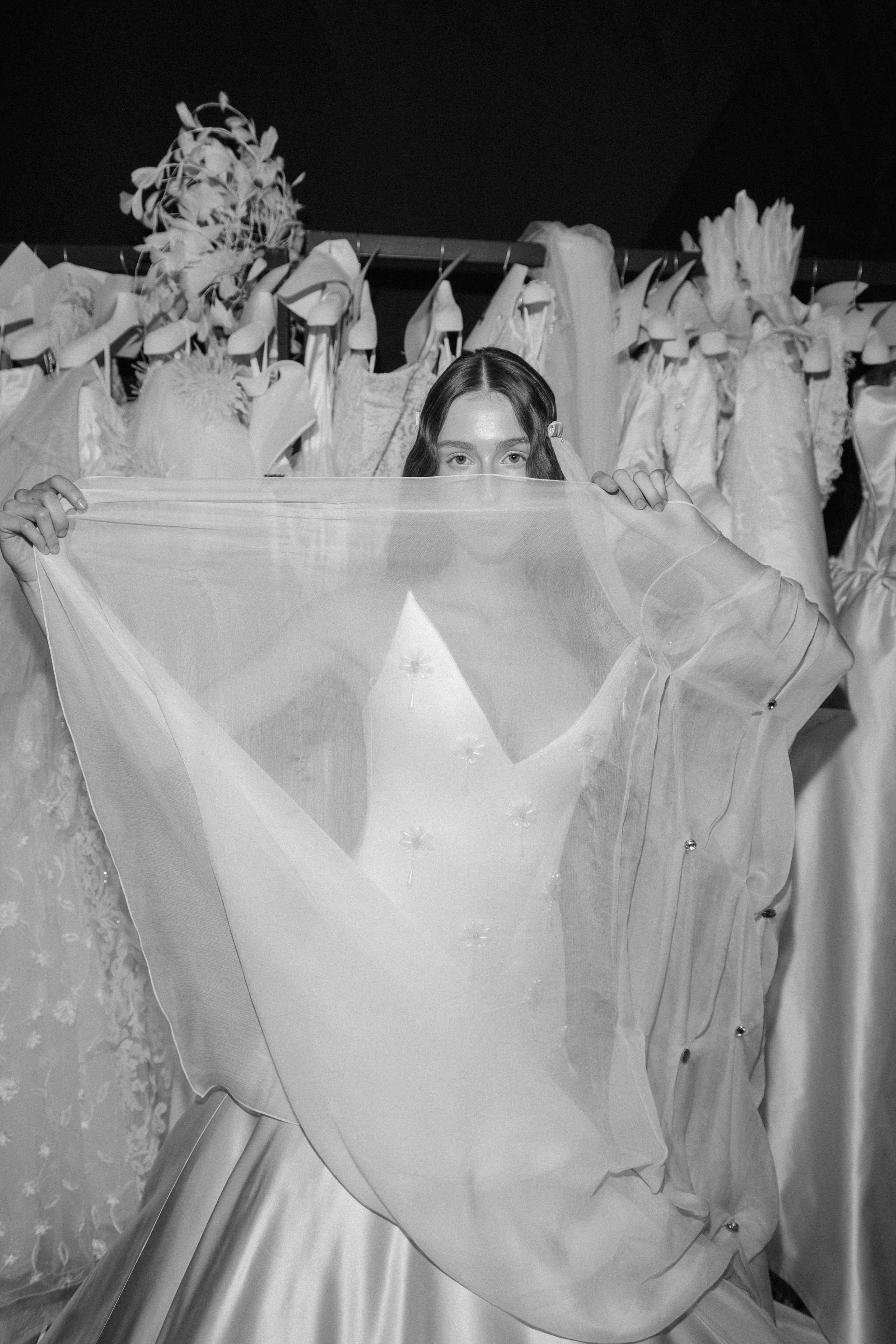 INCOGNITO Rara Avis Group & Kuraje Fashion Show 2027 INCOGNITO. Wedding PHOTOGRAPHER Andrew Vnukov