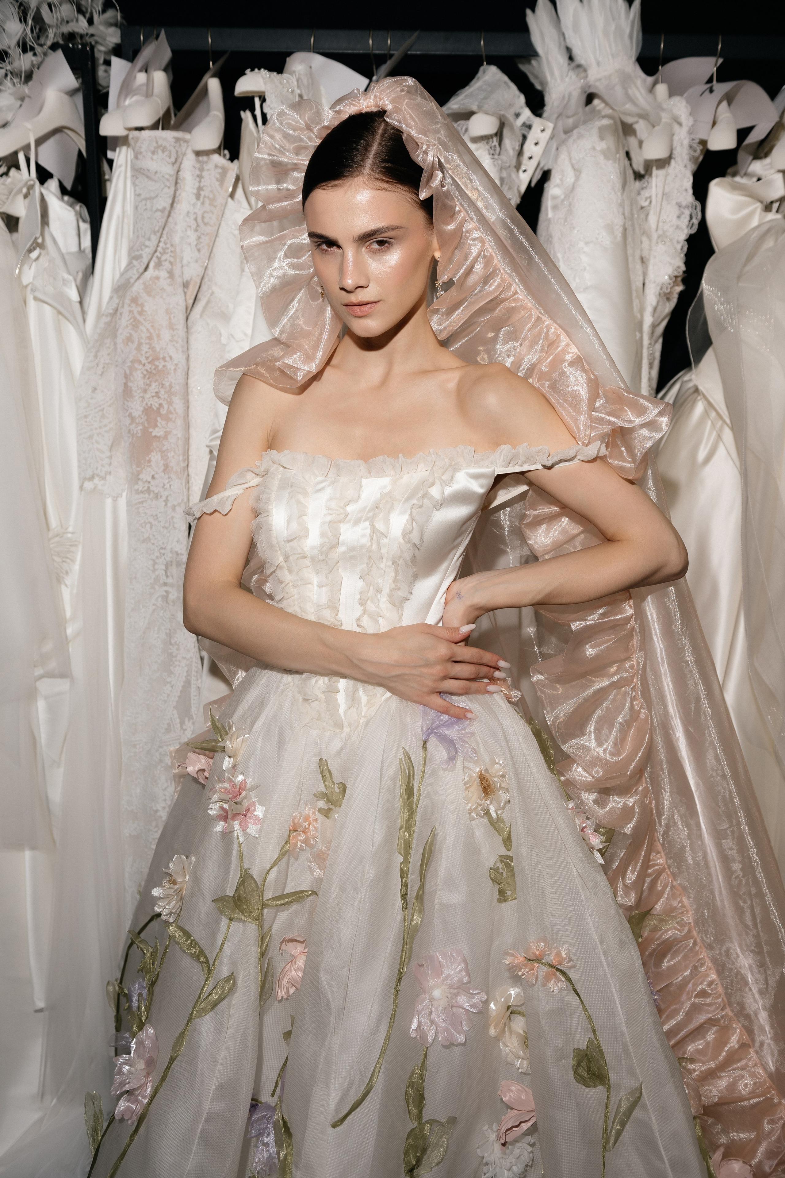 INCOGNITO Rara Avis Group & Kuraje Fashion Show 2027 INCOGNITO. Wedding PHOTOGRAPHER Andrew Vnukov