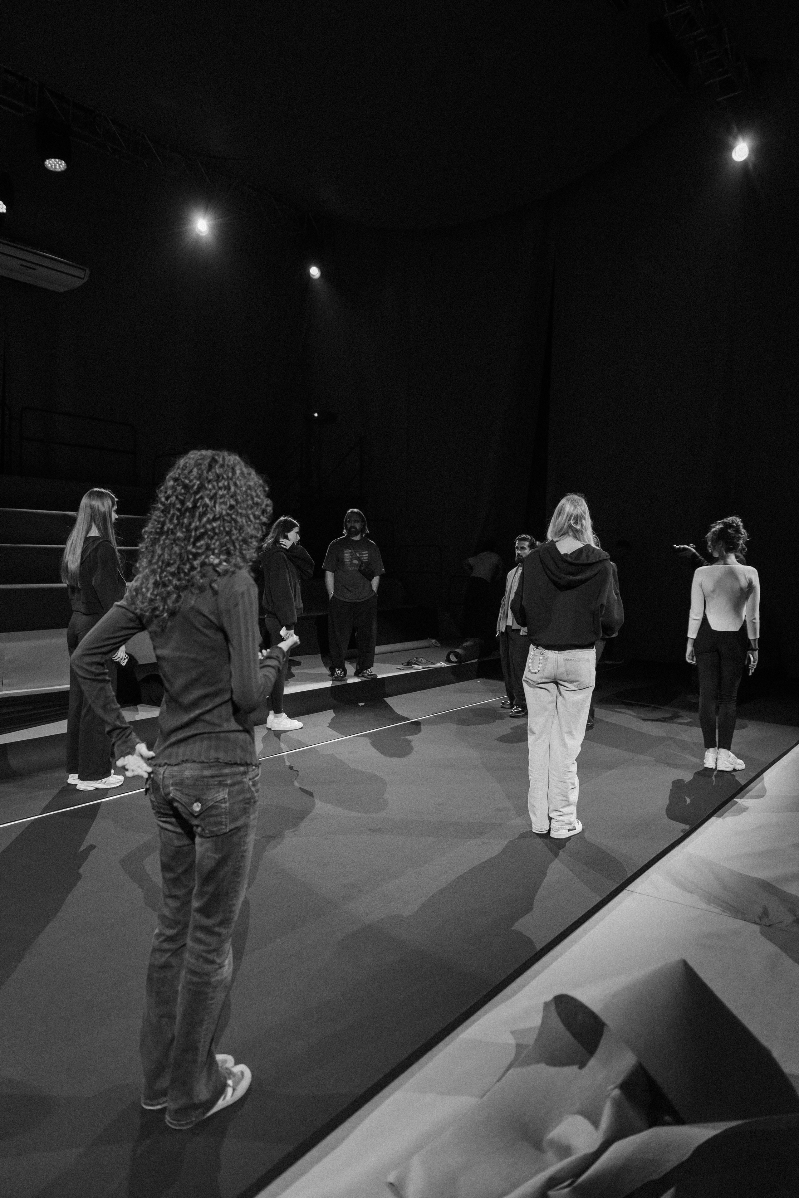 INCOGNITO Rara Avis Group & Kuraje Fashion Show 2027 INCOGNITO. Wedding PHOTOGRAPHER Andrew Vnukov