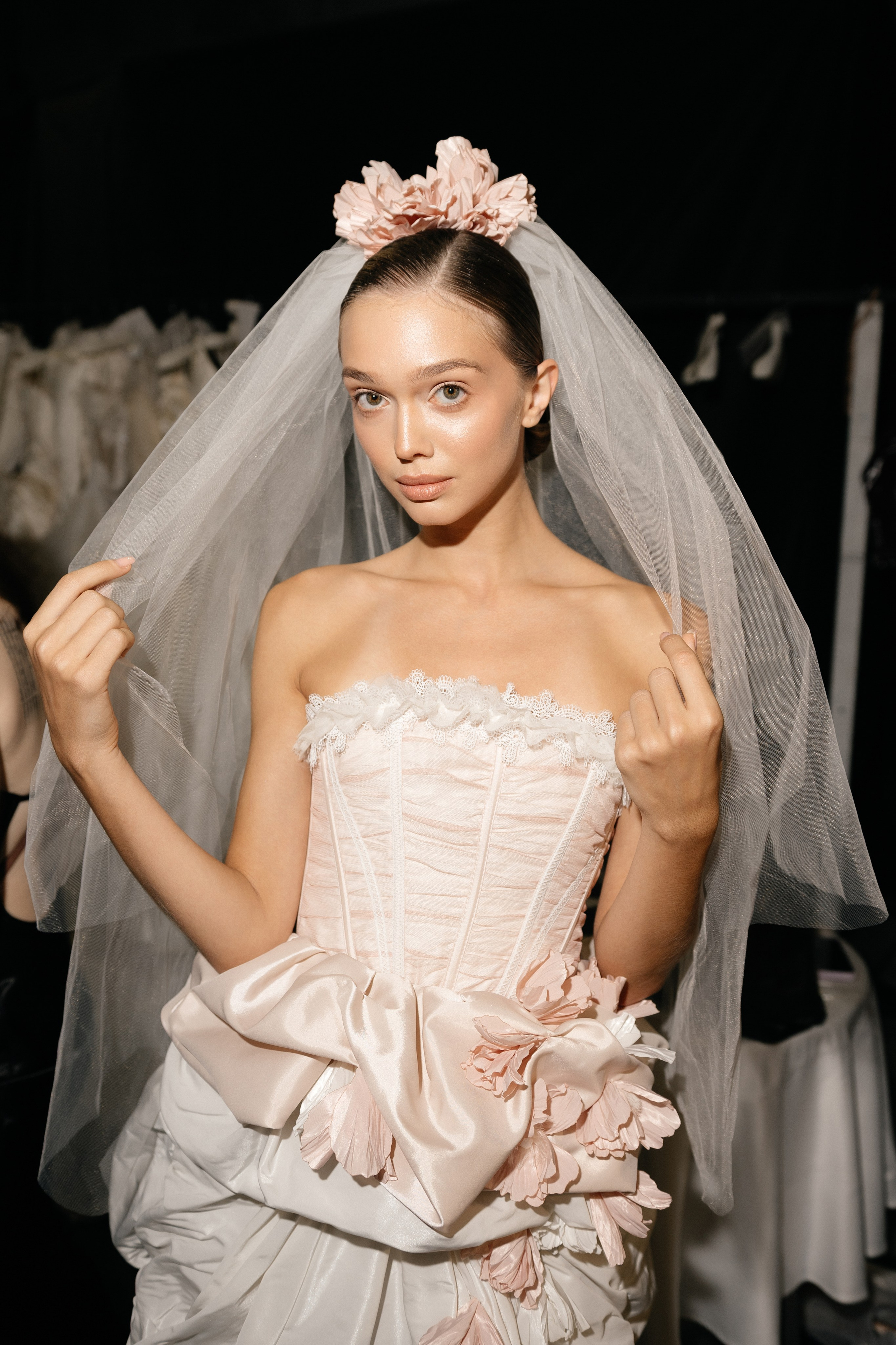 INCOGNITO Rara Avis Group & Kuraje Fashion Show 2027 INCOGNITO. Wedding PHOTOGRAPHER Andrew Vnukov