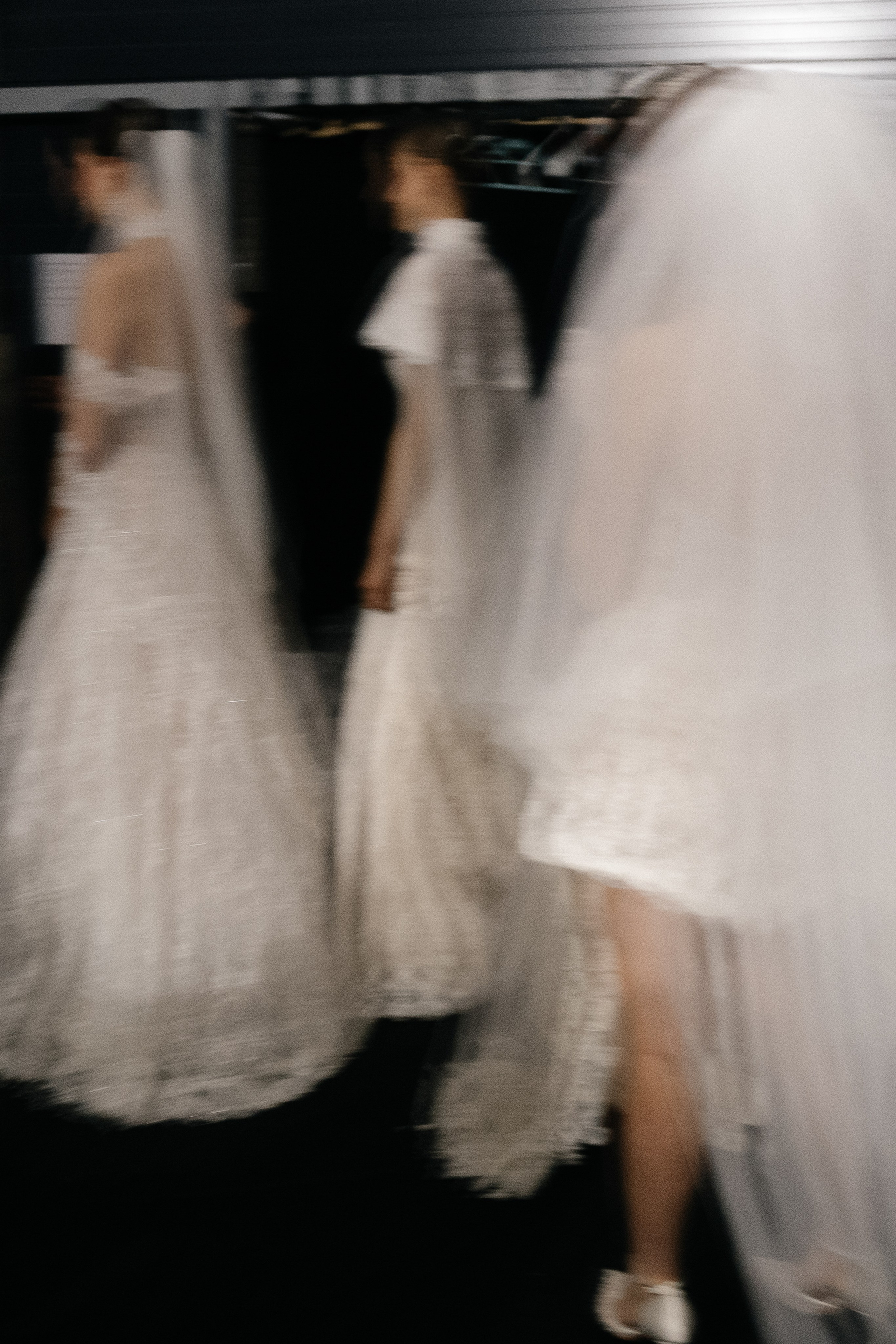 INCOGNITO Rara Avis Group & Kuraje Fashion Show 2027 INCOGNITO. Wedding PHOTOGRAPHER Andrew Vnukov
