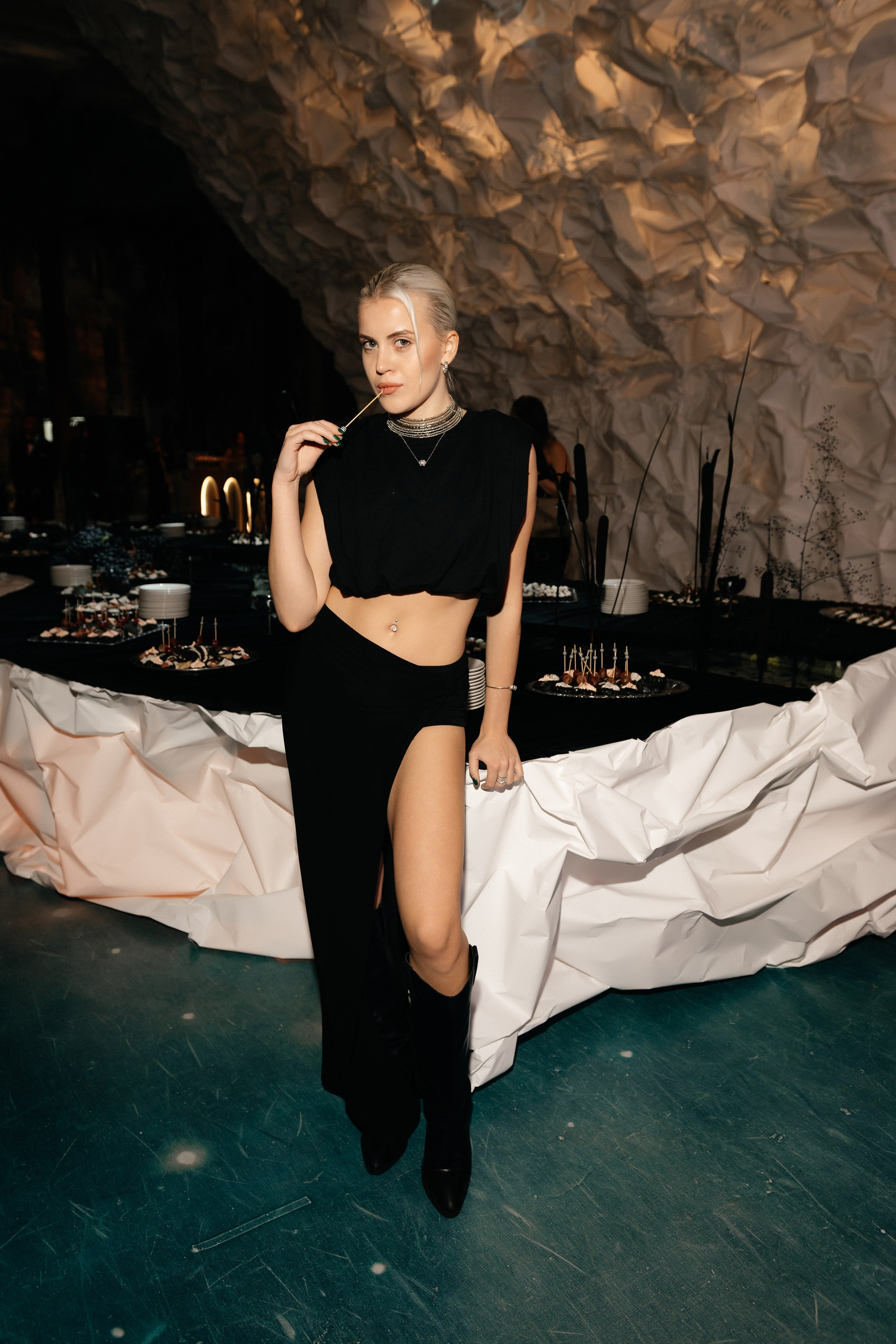 INCOGNITO Rara Avis Group & Kuraje Fashion Show 2027 INCOGNITO. Wedding PHOTOGRAPHER Andrew Vnukov