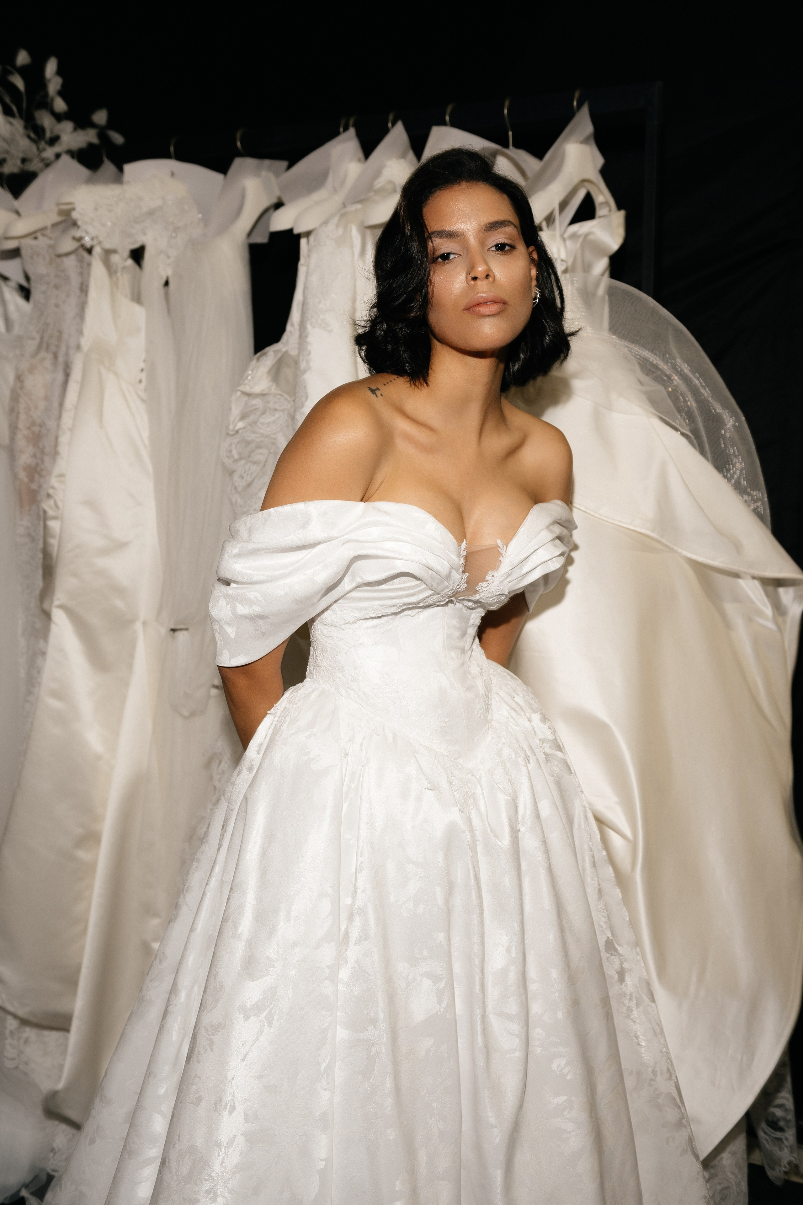 INCOGNITO Rara Avis Group & Kuraje Fashion Show 2027 INCOGNITO. Wedding PHOTOGRAPHER Andrew Vnukov