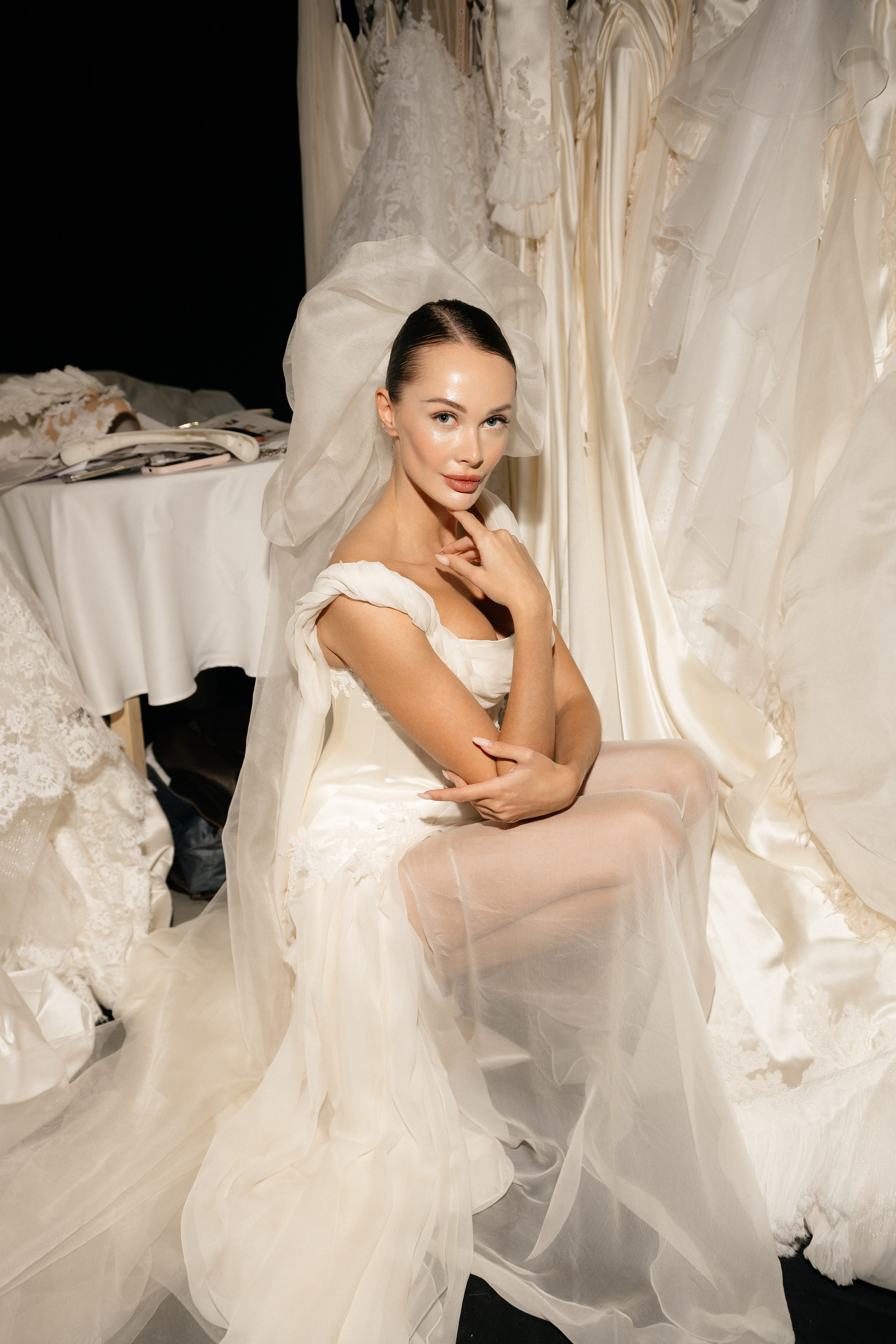 INCOGNITO Rara Avis Group & Kuraje Fashion Show 2027 INCOGNITO. Wedding PHOTOGRAPHER Andrew Vnukov
