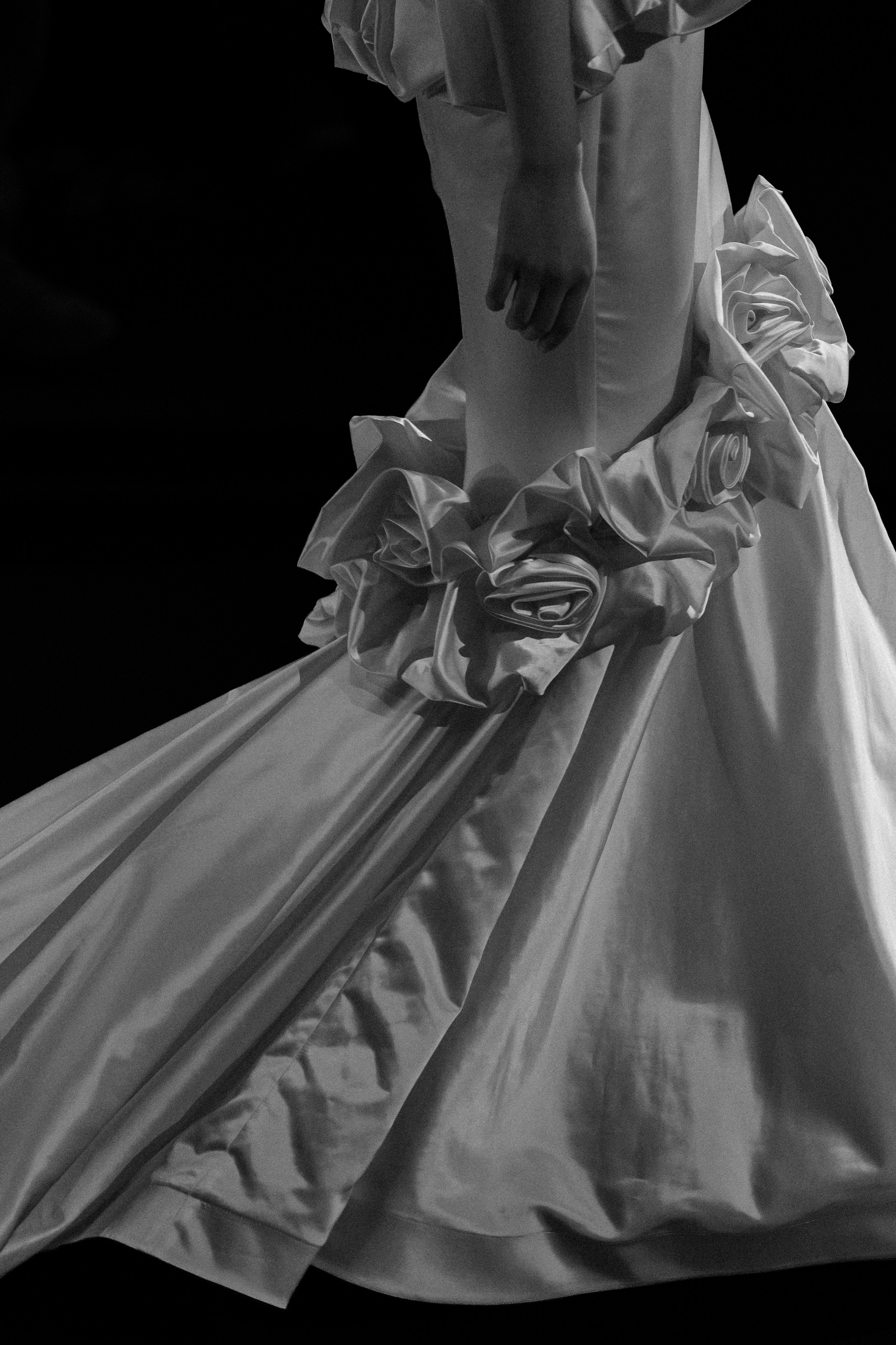 INCOGNITO Rara Avis Group & Kuraje Fashion Show 2027 INCOGNITO. Wedding PHOTOGRAPHER Andrew Vnukov