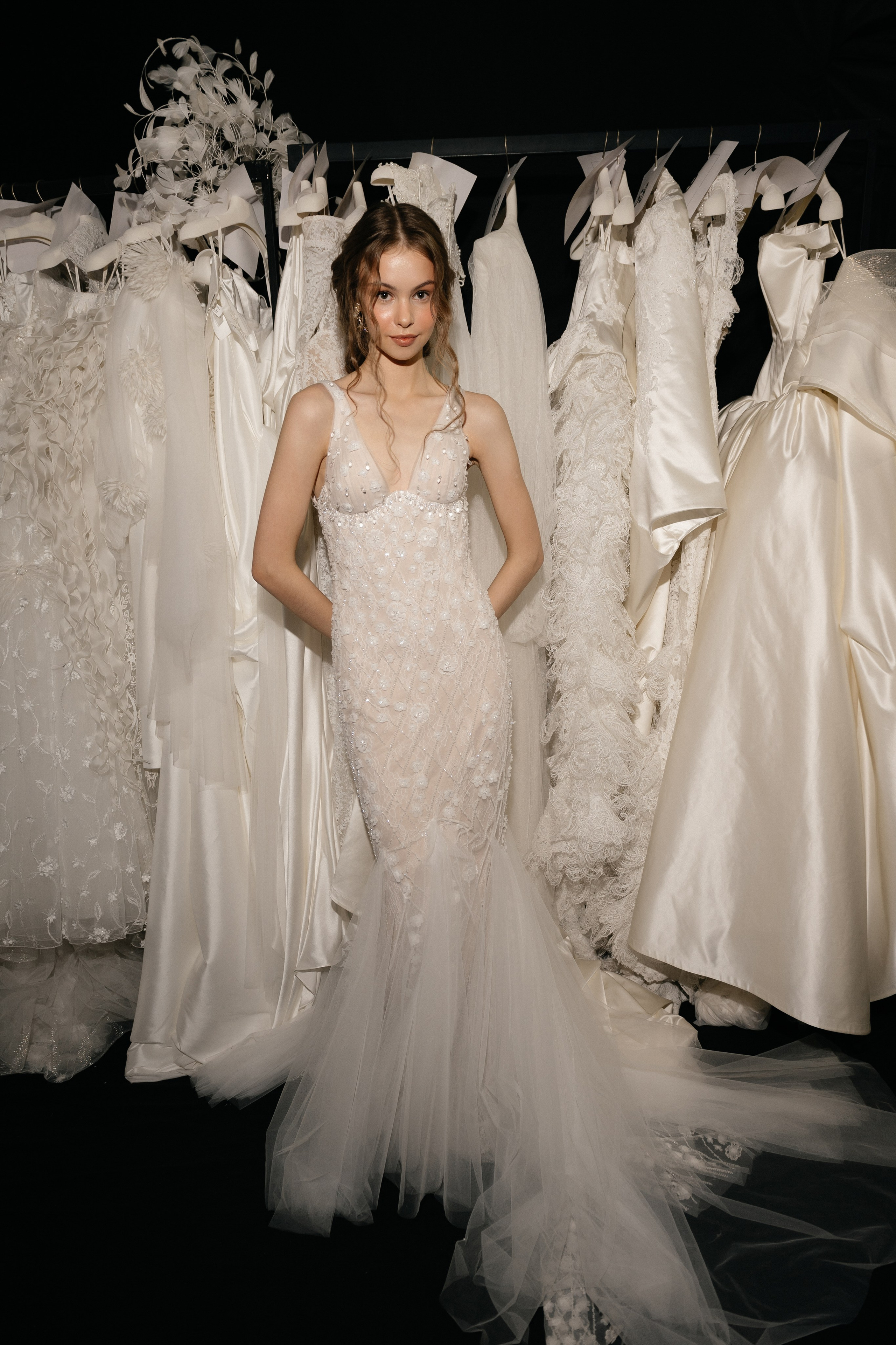 INCOGNITO Rara Avis Group & Kuraje Fashion Show 2027 INCOGNITO. Wedding PHOTOGRAPHER Andrew Vnukov
