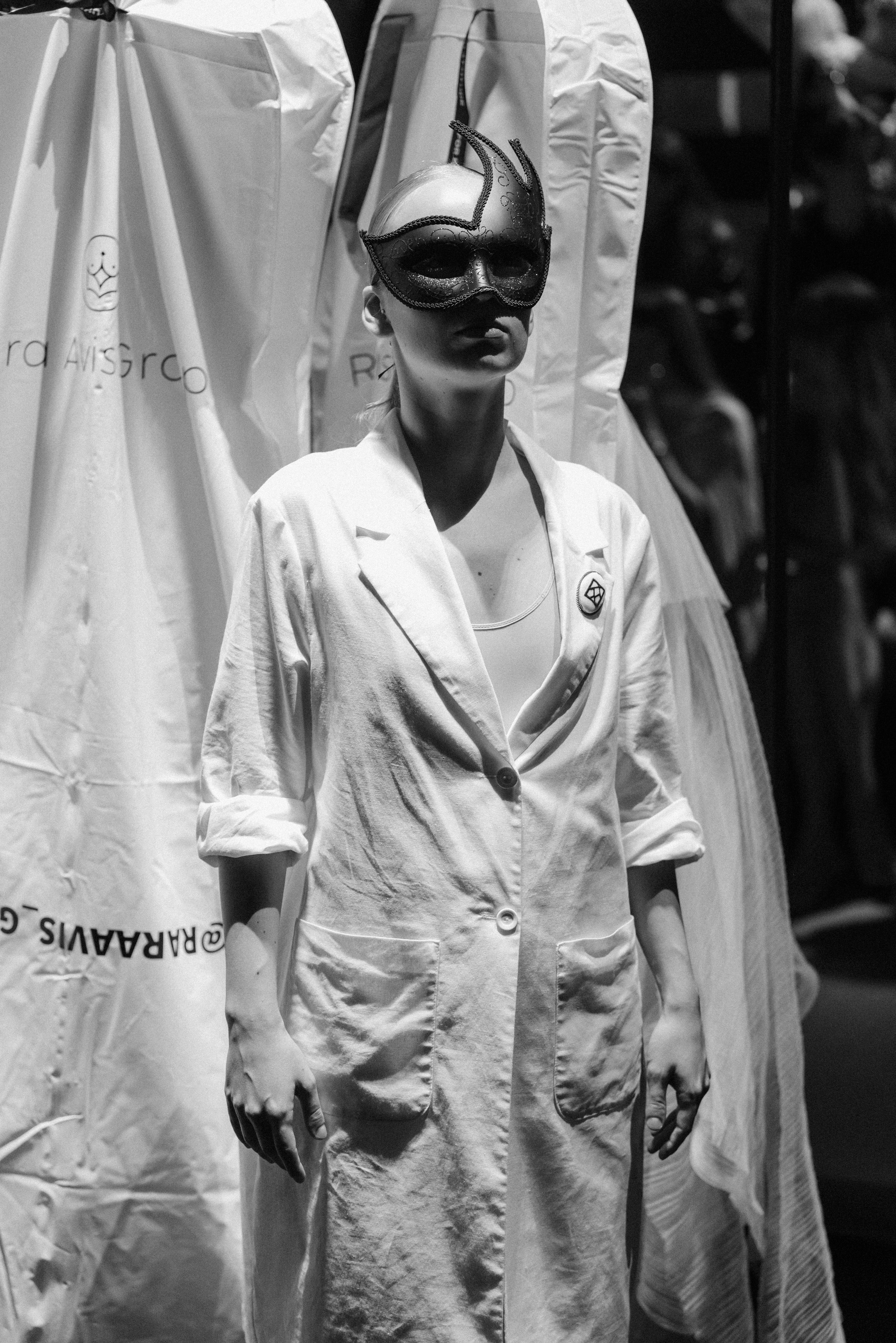 INCOGNITO Rara Avis Group & Kuraje Fashion Show 2027 INCOGNITO. Wedding PHOTOGRAPHER Andrew Vnukov