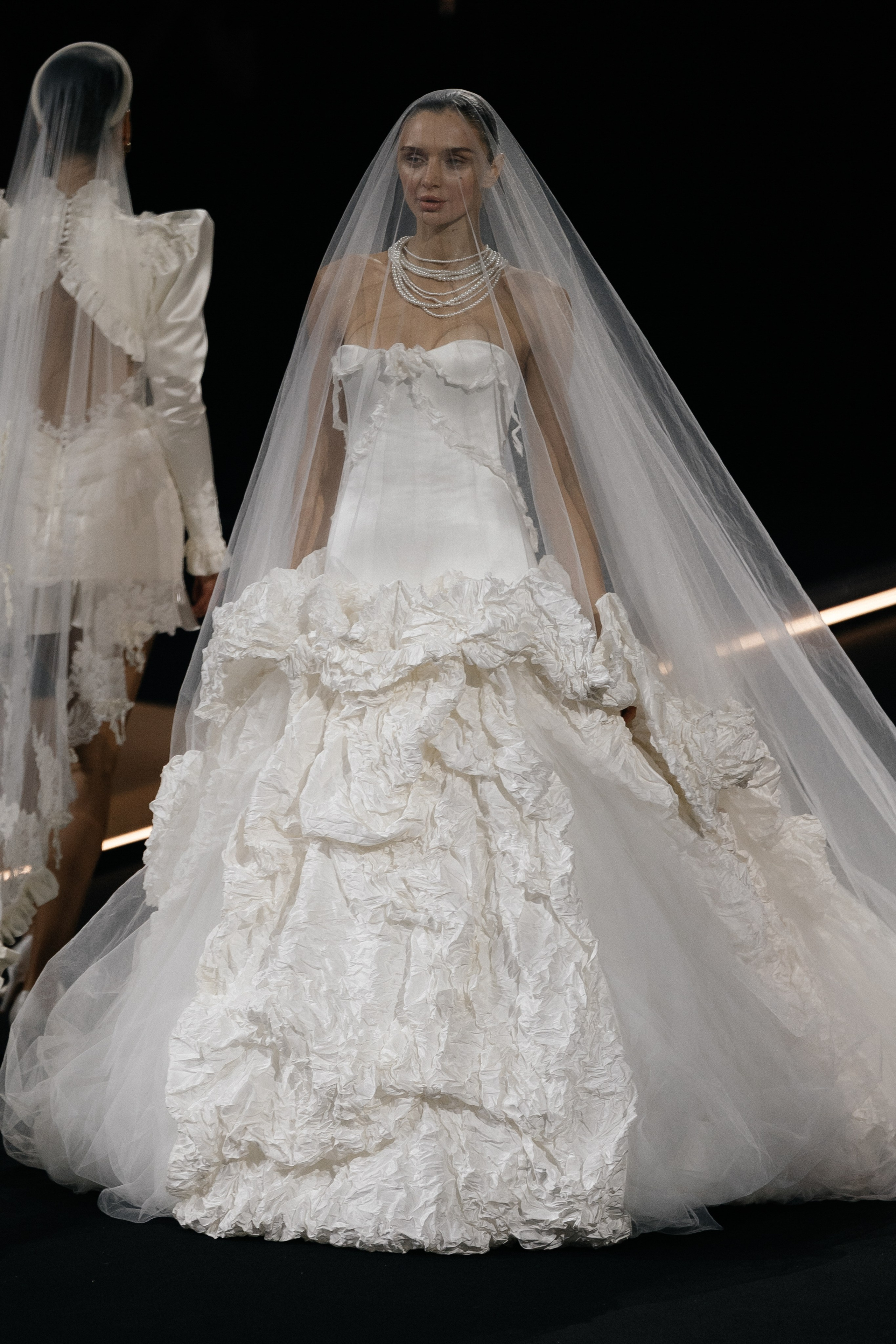 INCOGNITO Rara Avis Group & Kuraje Fashion Show 2027 INCOGNITO. Wedding PHOTOGRAPHER Andrew Vnukov