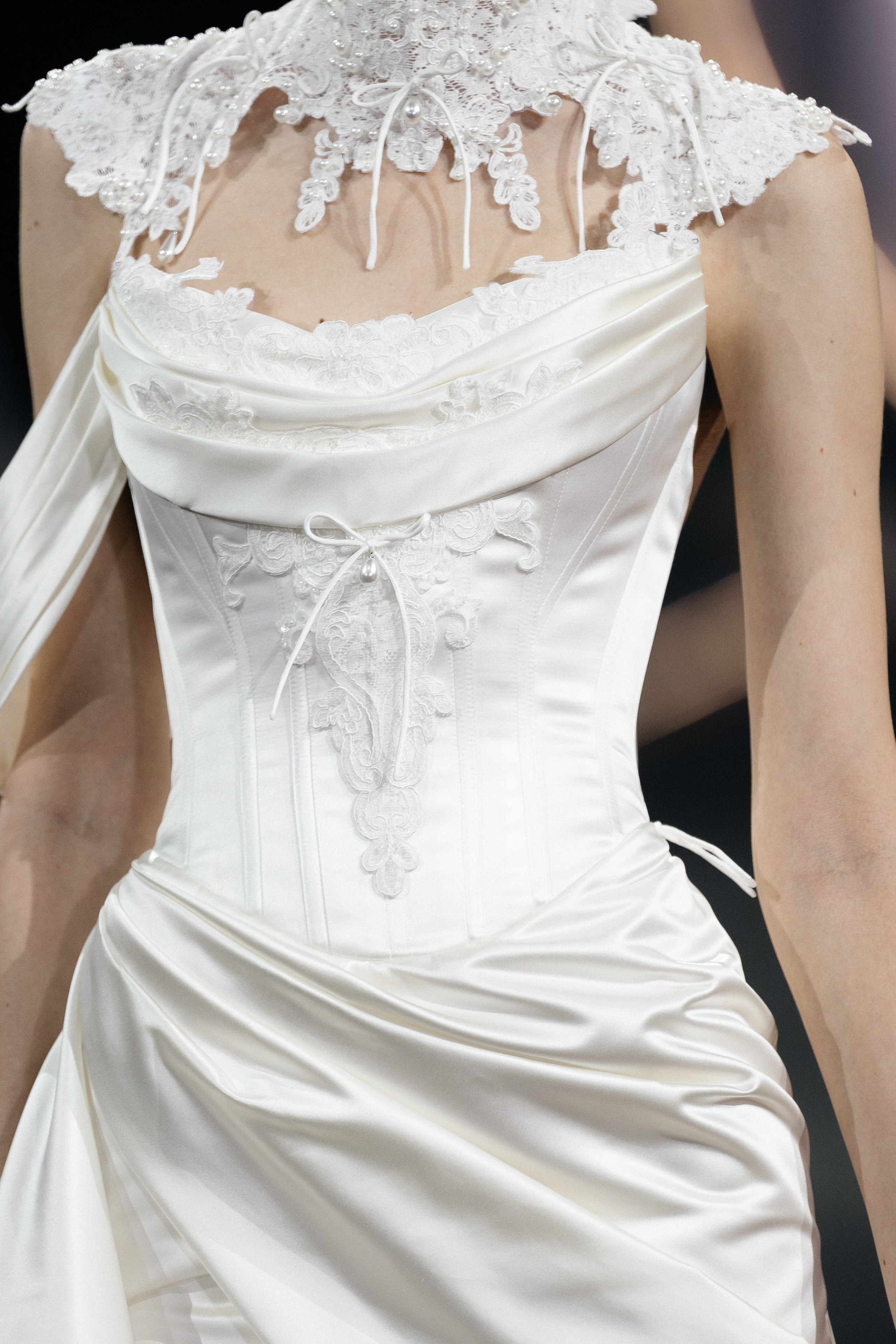 INCOGNITO Rara Avis Group & Kuraje Fashion Show 2027 INCOGNITO. Wedding PHOTOGRAPHER Andrew Vnukov