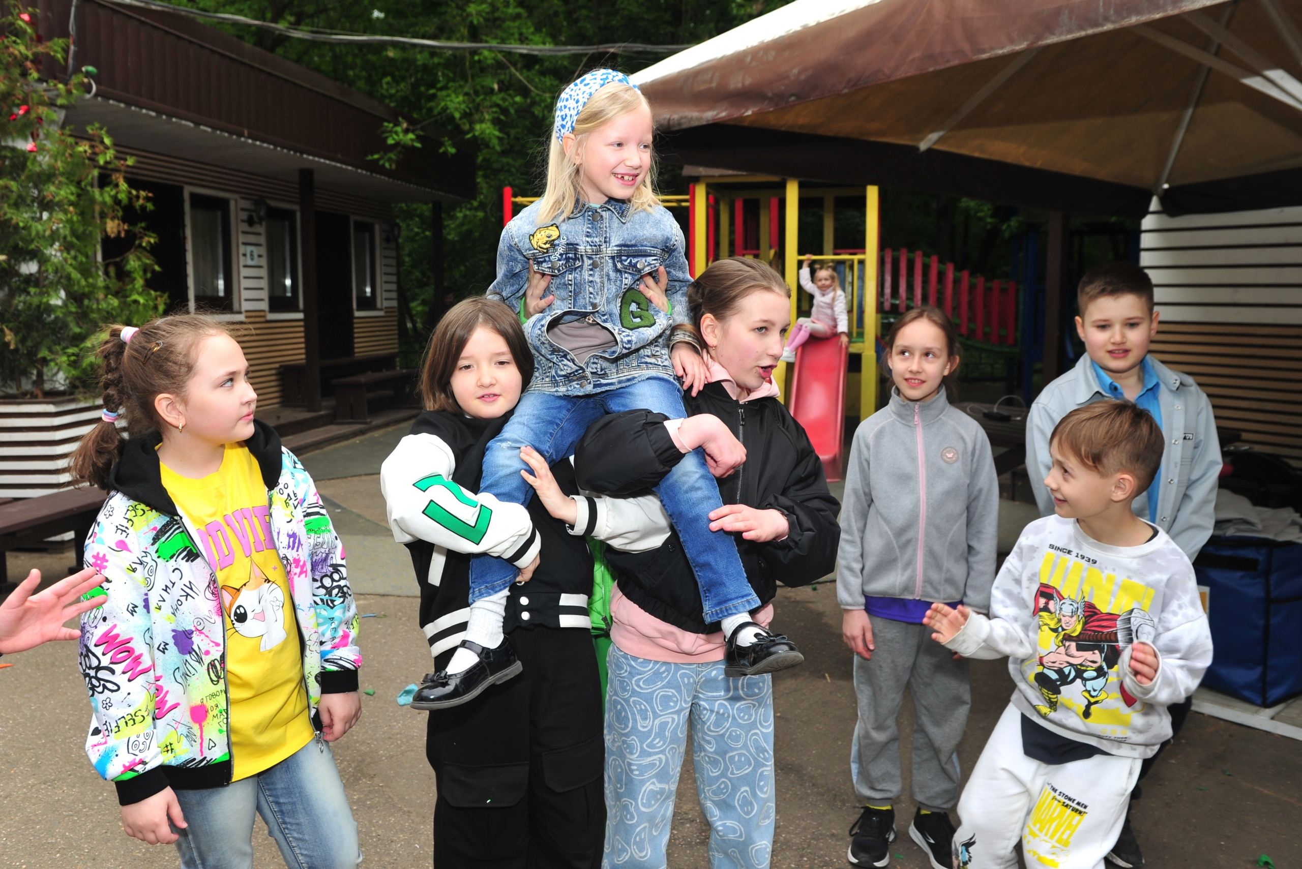 Выпускной для 4-го класса школы Протон в кафе Маска в Филёвском Парке. Свадебный и семейный фотограф в Москве Ирина Гончарова