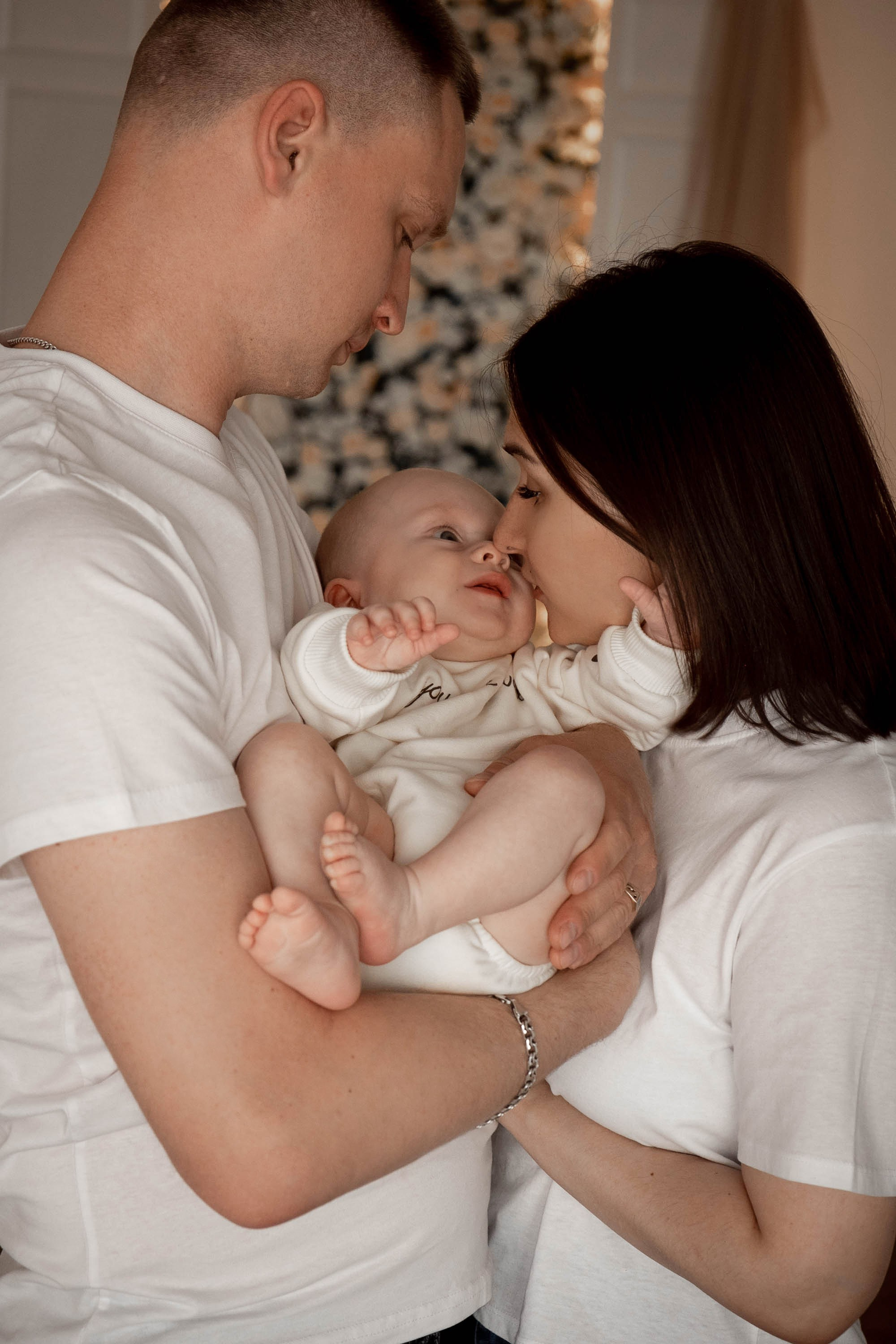 Ксения, Денис и малыш Илья. Свадебный и семейный фотограф в Тюмени Екатерина Дубровина