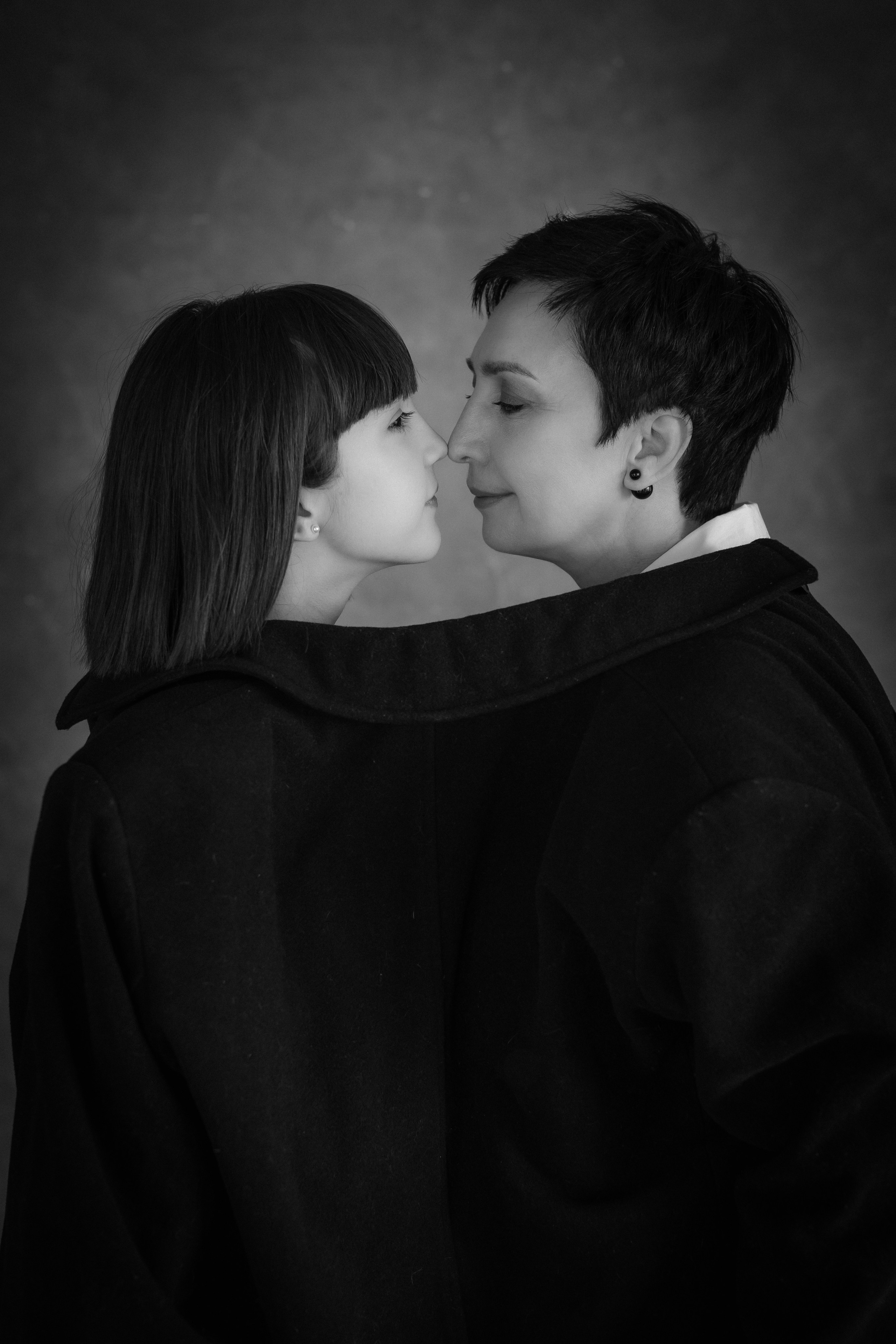 Николь и Залина. Портретный творческий фотограф в Москве Надя Дудник