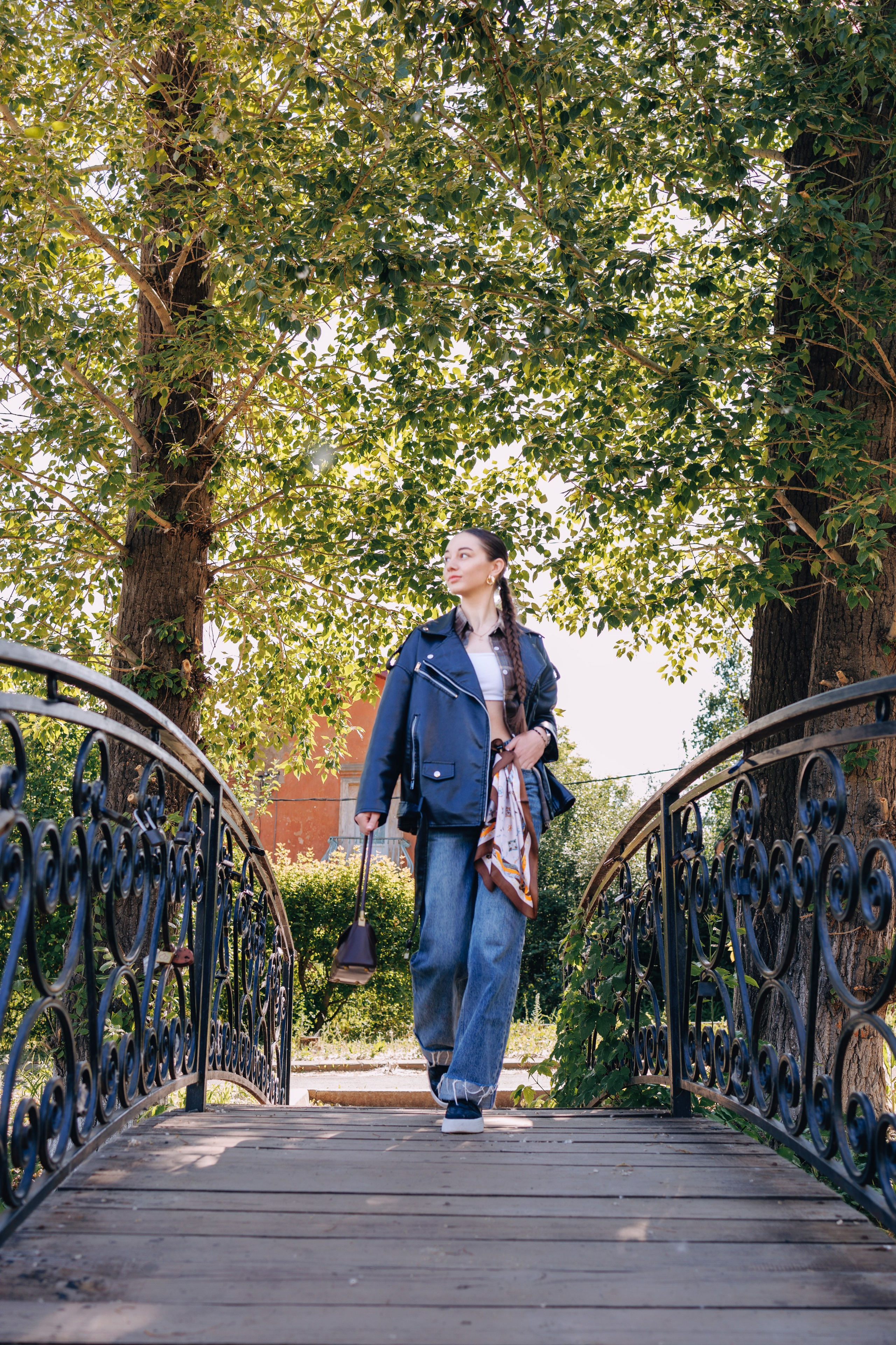 Городская индивидуальная фотосессия в Медногорске. Фотограф Медногорск Кувандык Оксана Шерехода свадебные, семейные, индивидуальные, школьные фотосессии. Печать фотоальбомов