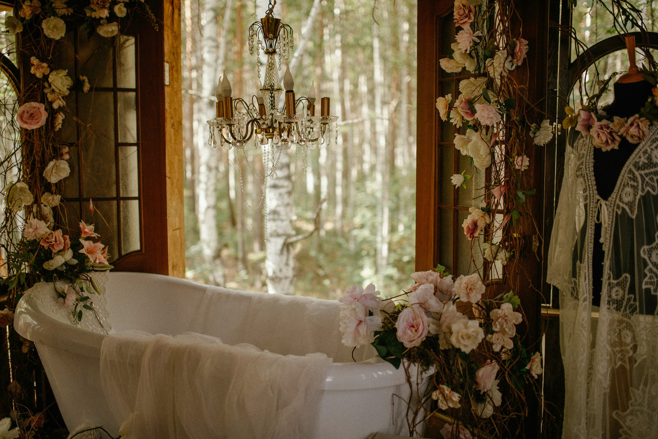 Домик на Дереве с Сеновалом — Локация в стиле Бохо/Прованс для волшебных фотосессий в Екатеринбурге. Фотостудия «Зачарованный Сад» в 20 минутах от центра Екатеринбурга