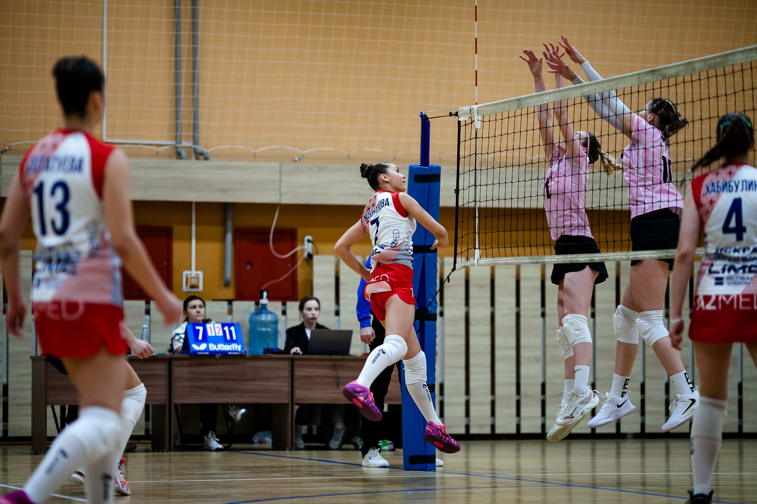 СШ11 — Искра / 1 игра. Фотография