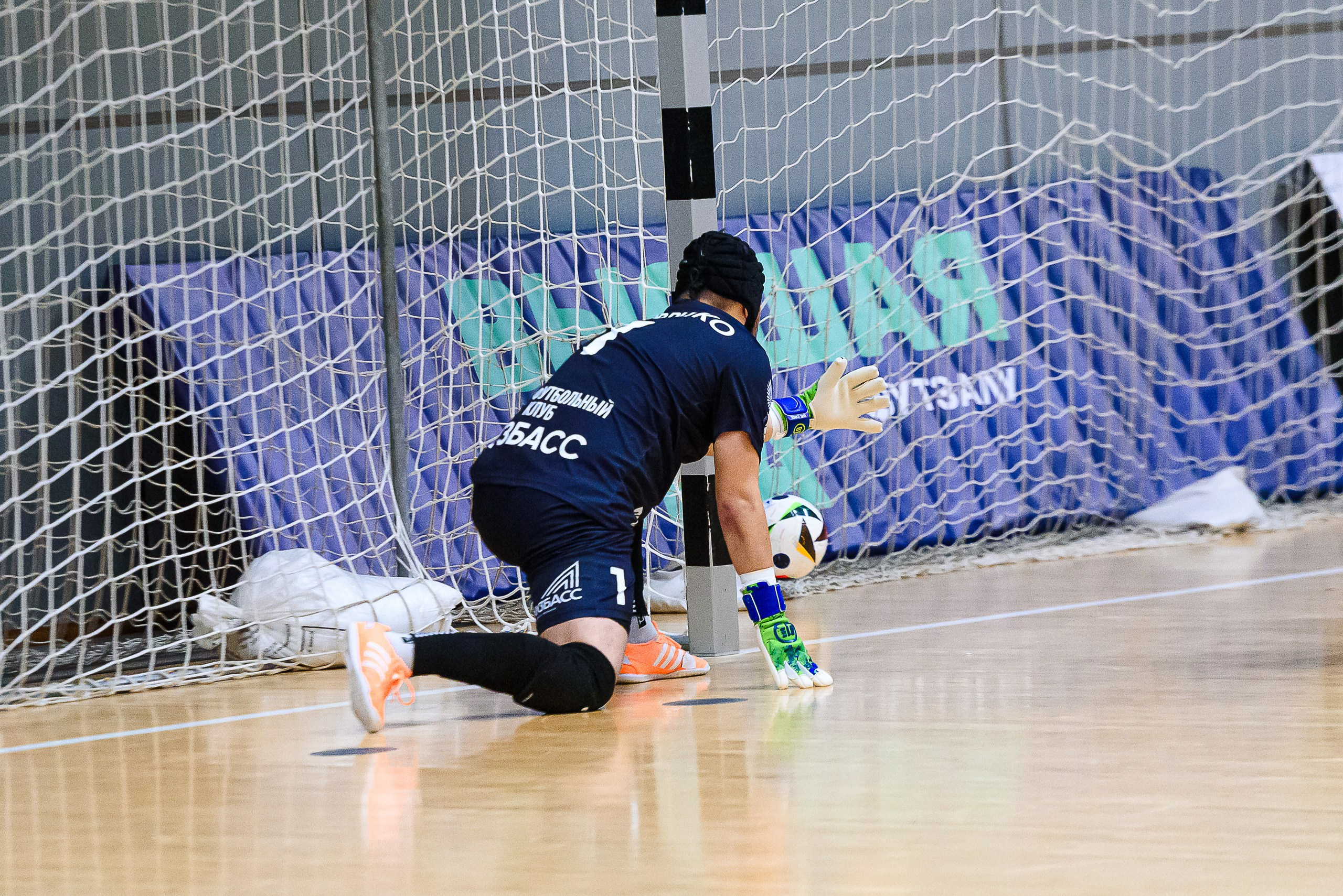 Высшая лига по футзалу — Сезон 2024-2025 — 2ой тур. Репортажный фотограф в Кемерово