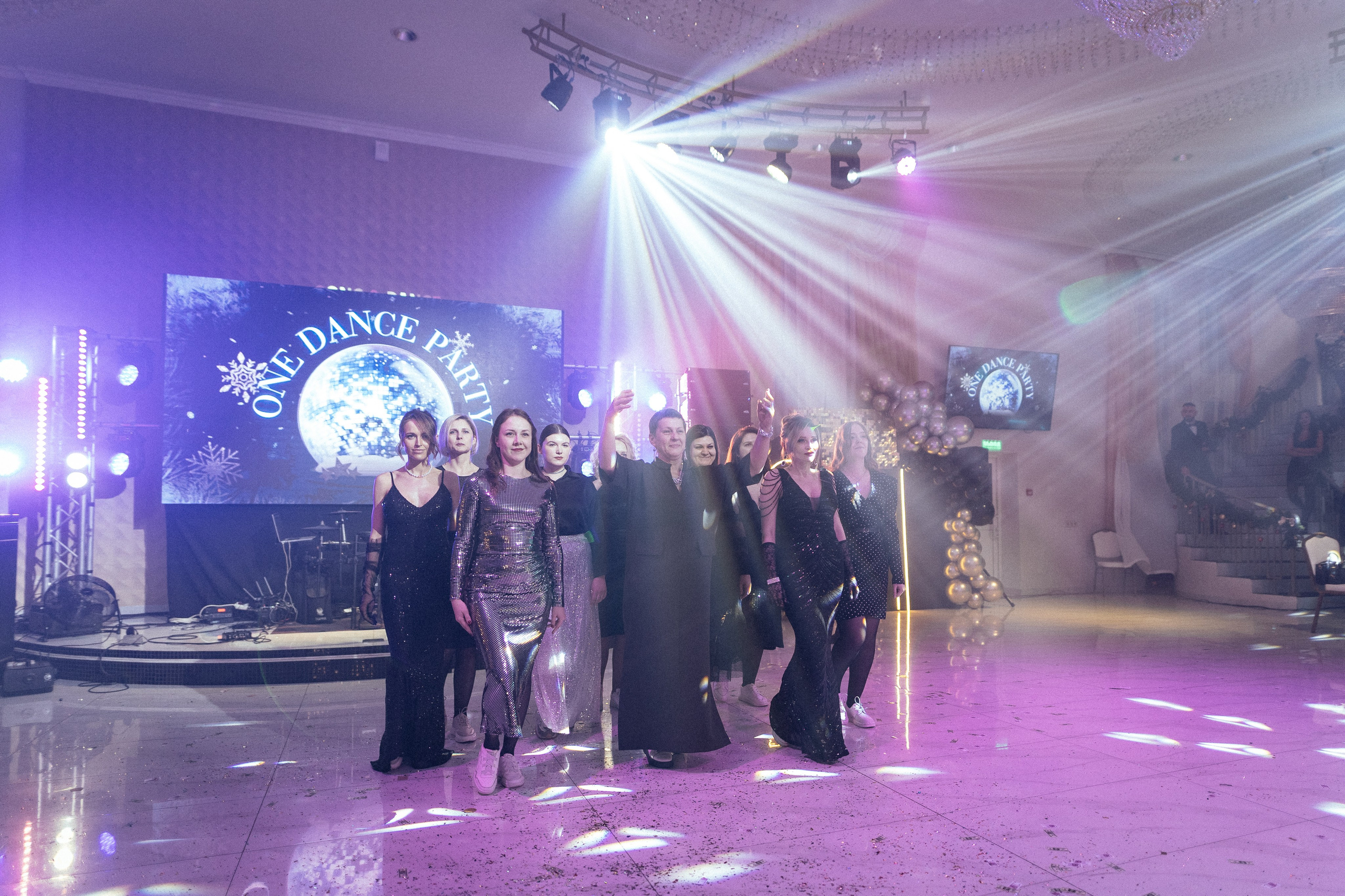 Новогодний корпоратив. Репортажный фотограф в Новосибирске. Алексей Гриценко