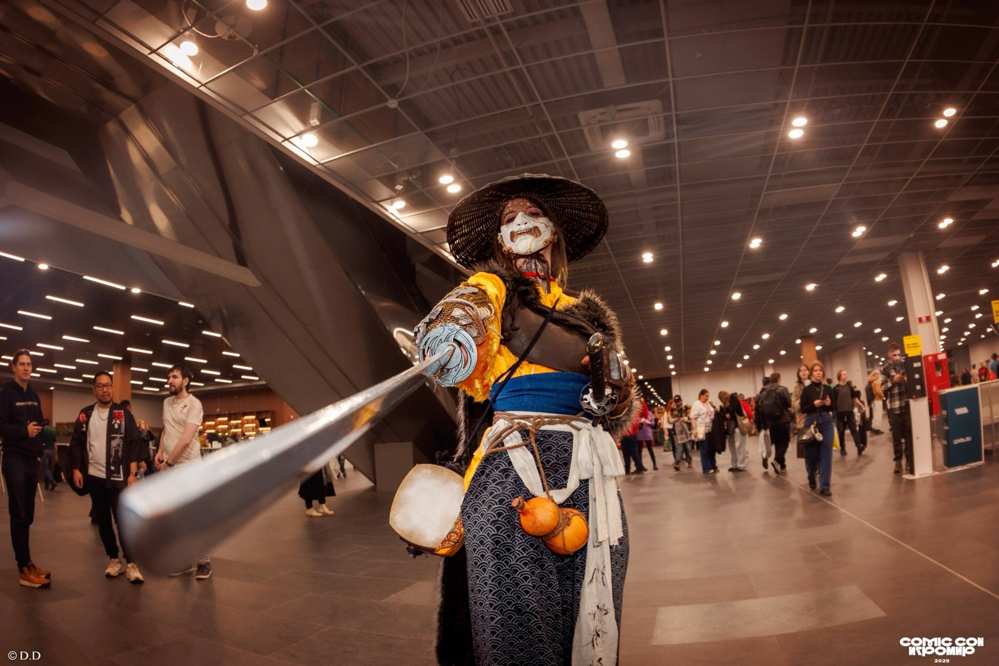 Comic Con Игромир 2025. Различные мероприятия и просто фотографии людей