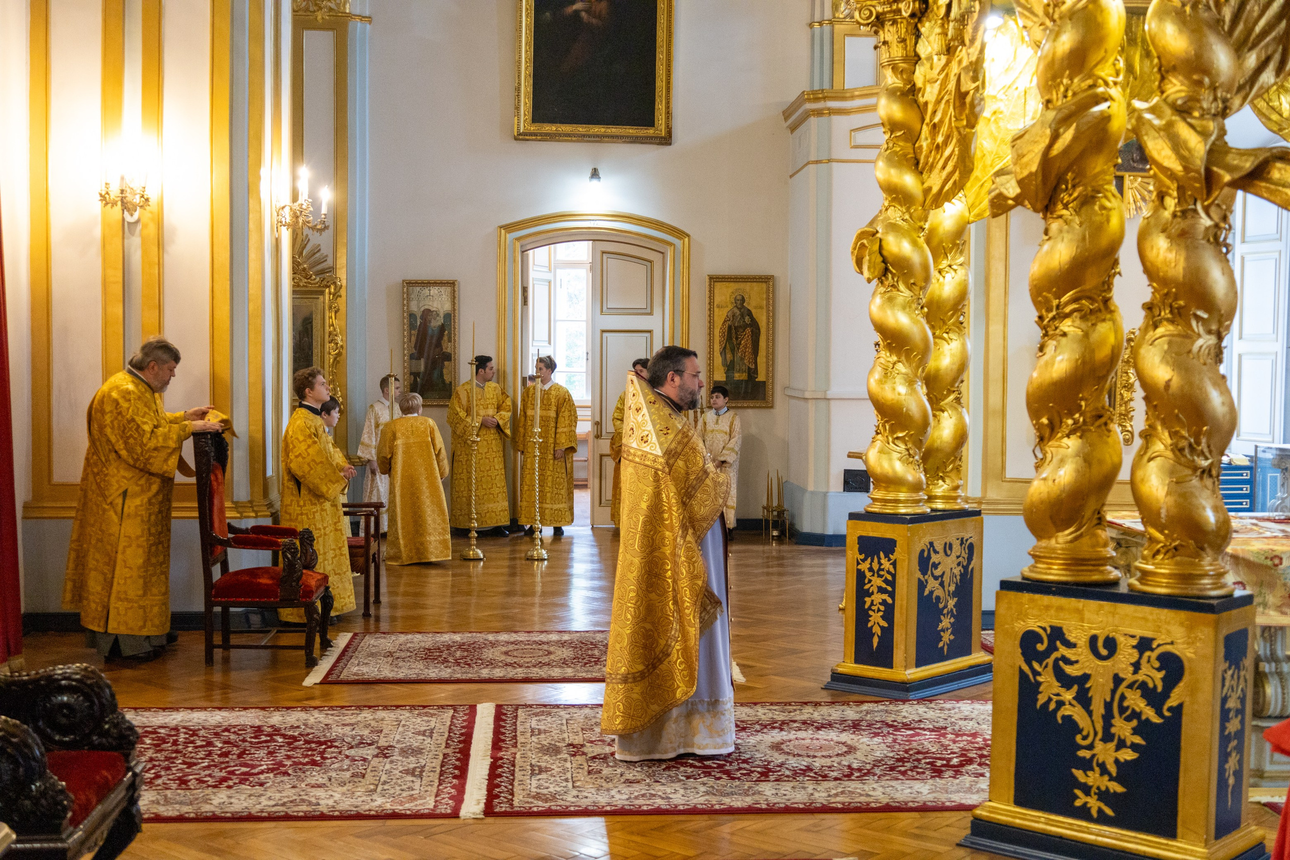 Неделя 17-я по Пятидесятнице. Глас 8-й. Ап. от 70-ти Кодрата. Сщмч. Фоки, еп. Синопийского. НИКОЛО-БОГОЯВЛЕНСКИЙ МОРСКОЙ СОБОР