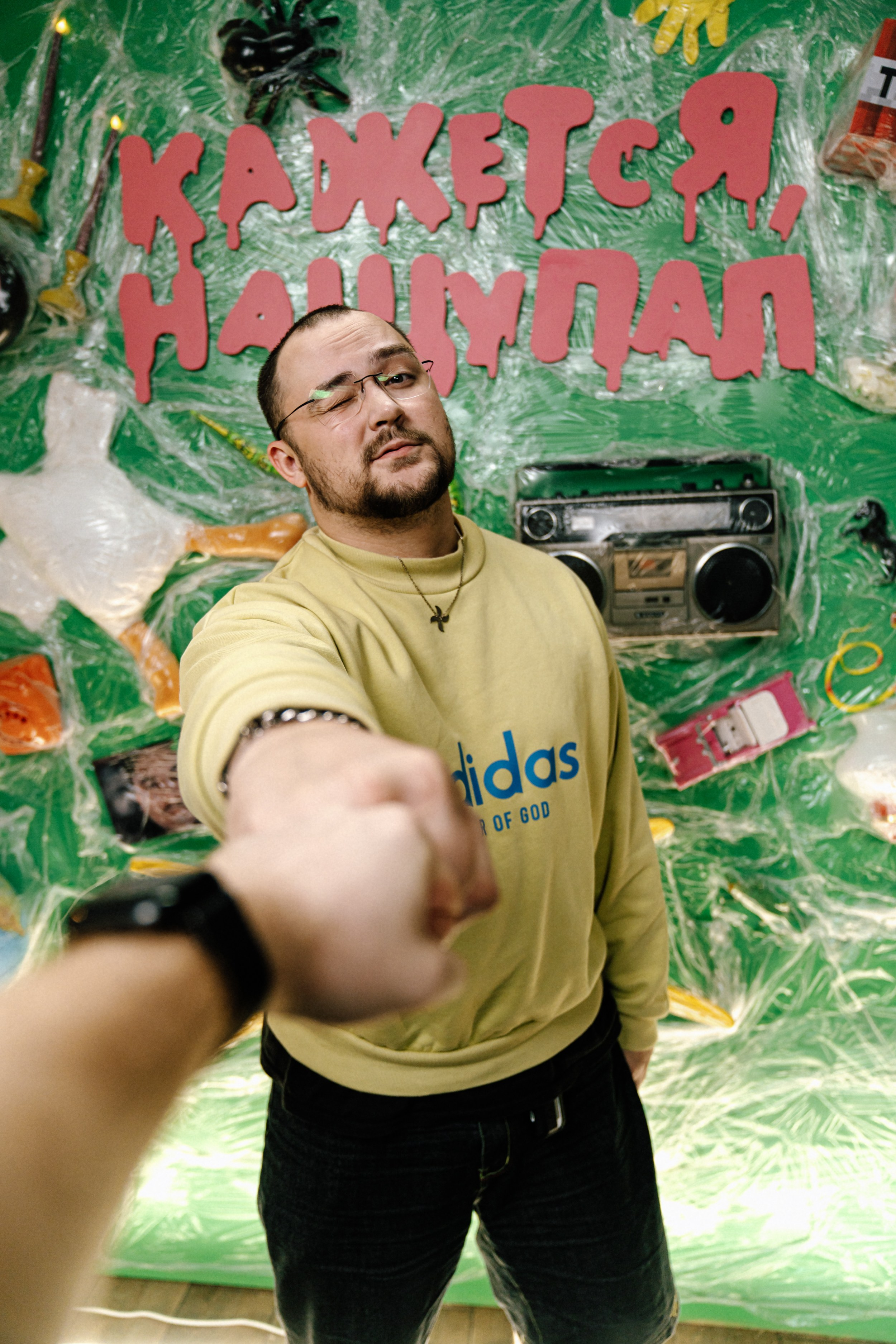 Бэкстейдж шоу Клик Клак «Кажется нащупал». Костя Жуков — фотограф в Москве