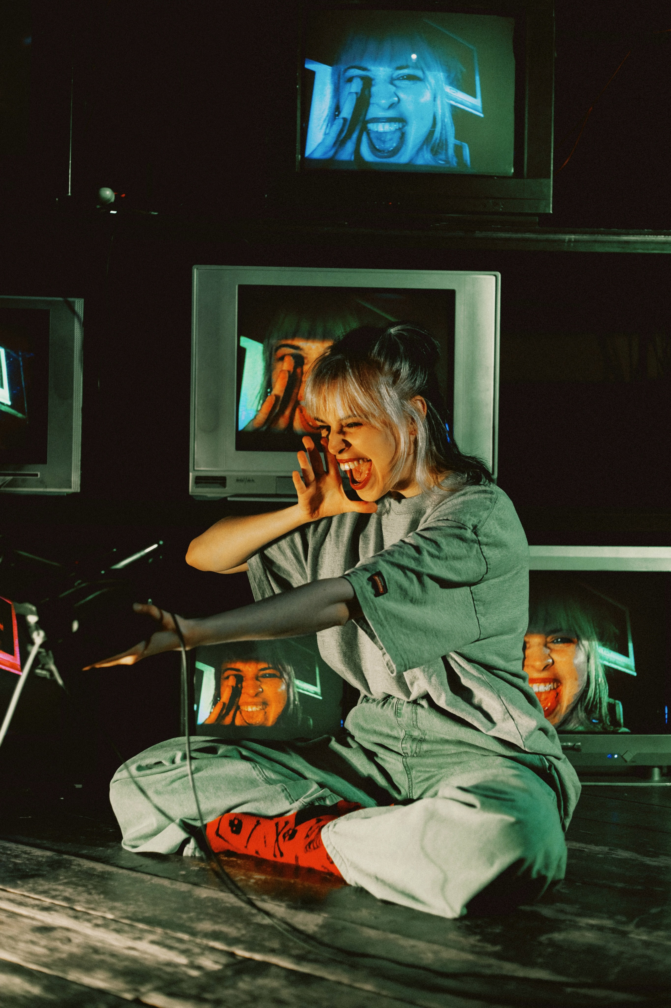 Говорит и показывает. Рокография. Аля Рашпиль. Фотограф Москва