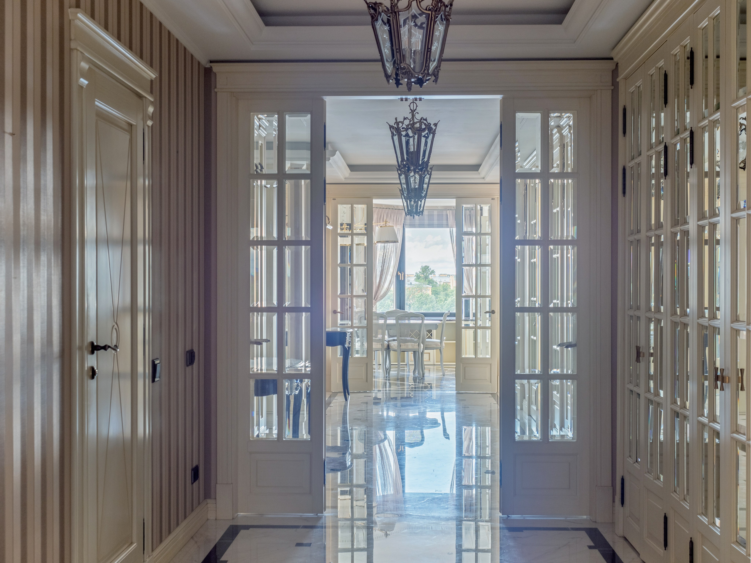 Дом на Воскресенской набережной. Сидоров Артем