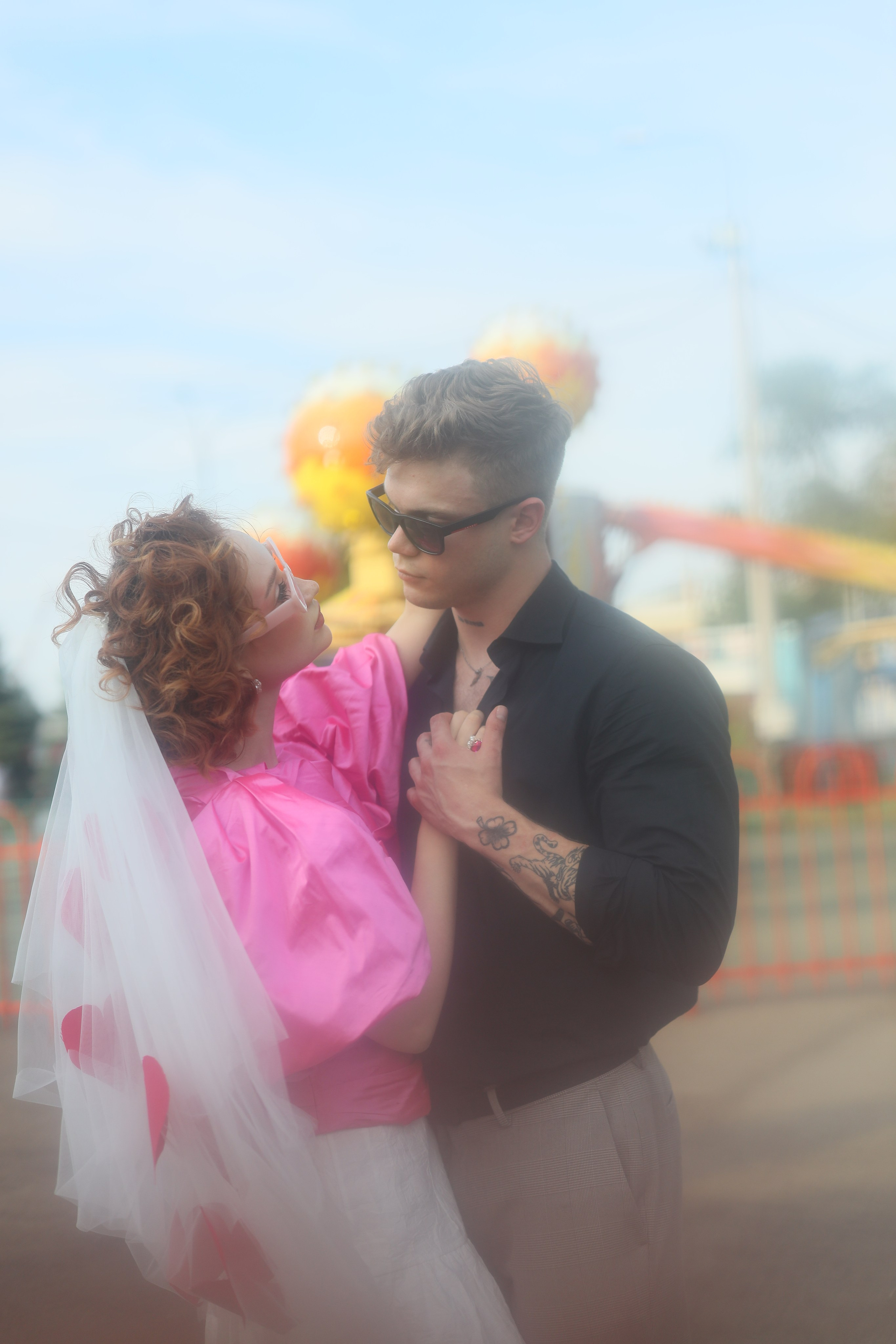 Свадебная фотосессия в парке аттракционов. Свадебный и семейный фотограф в Абхазии Жанна Соснина