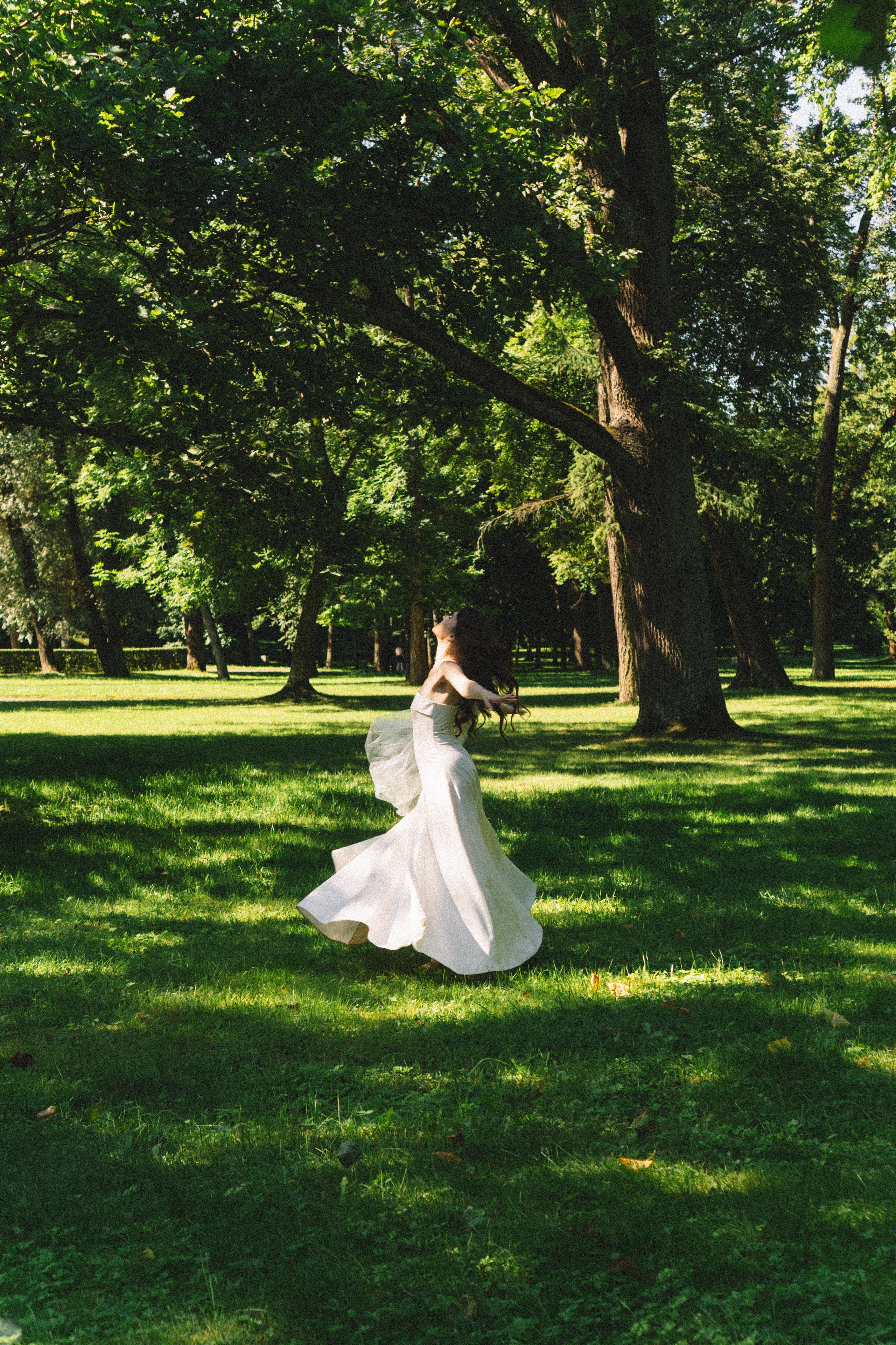 СВАДЕБНАЯ СЬЕМКА В ПЕТЕРГОФЕ И СЬЕМКА РЕПОРТАЖА В ЗАГСЕ ПЕТЕРГОФА. Профессиональный фотограф, Санкт-Петербург — Виктория Богомолова