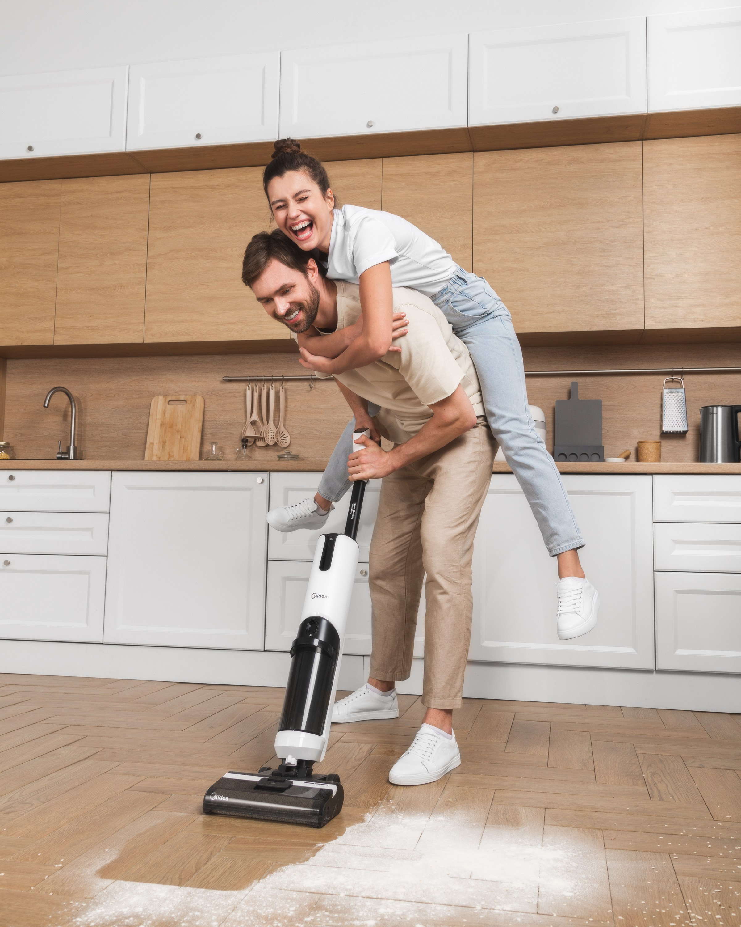 Midea. Главная