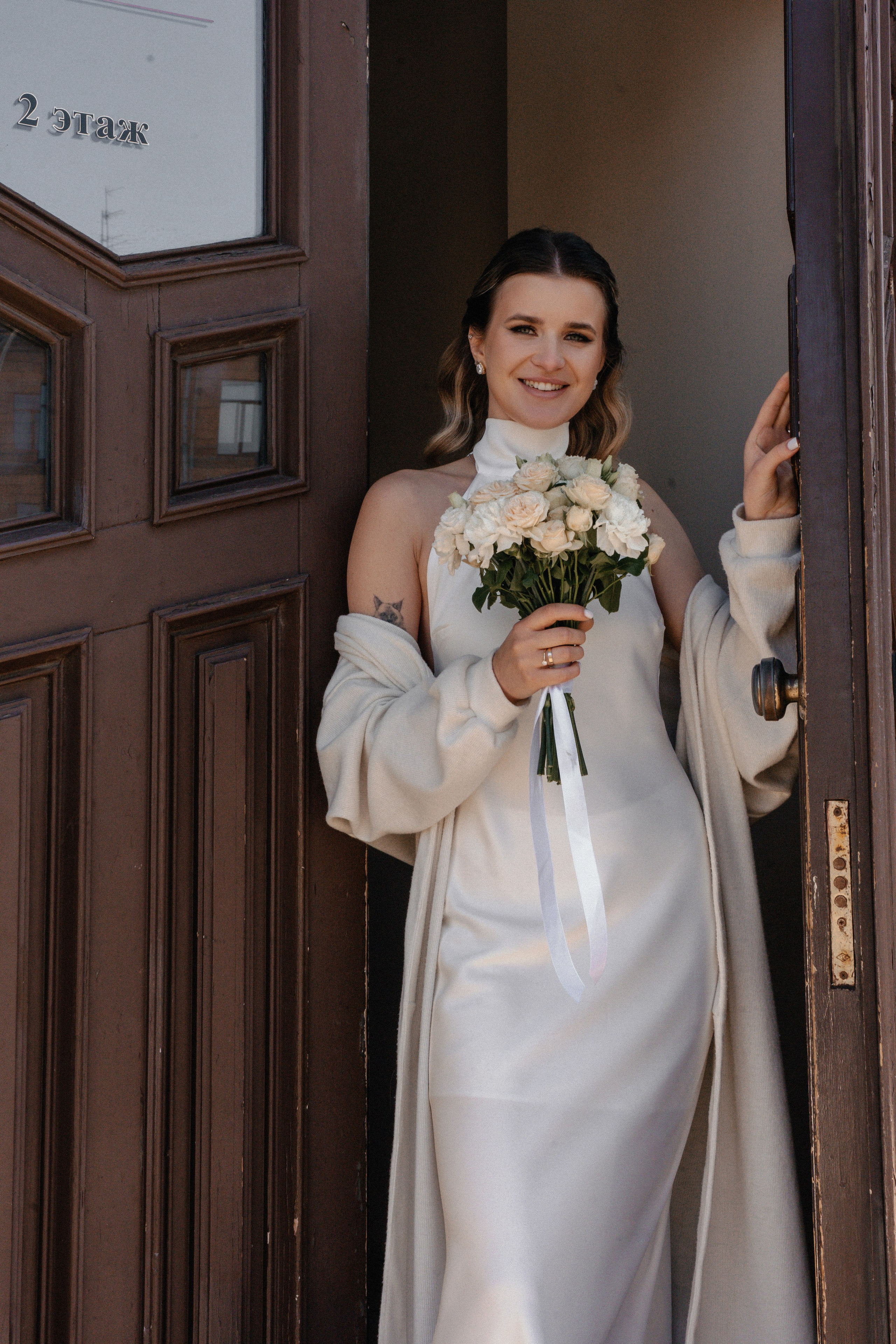 Любовь в одном знаменитом подъезде Минска. Ваш семейный фотограф в Минске — Вика Трегубова