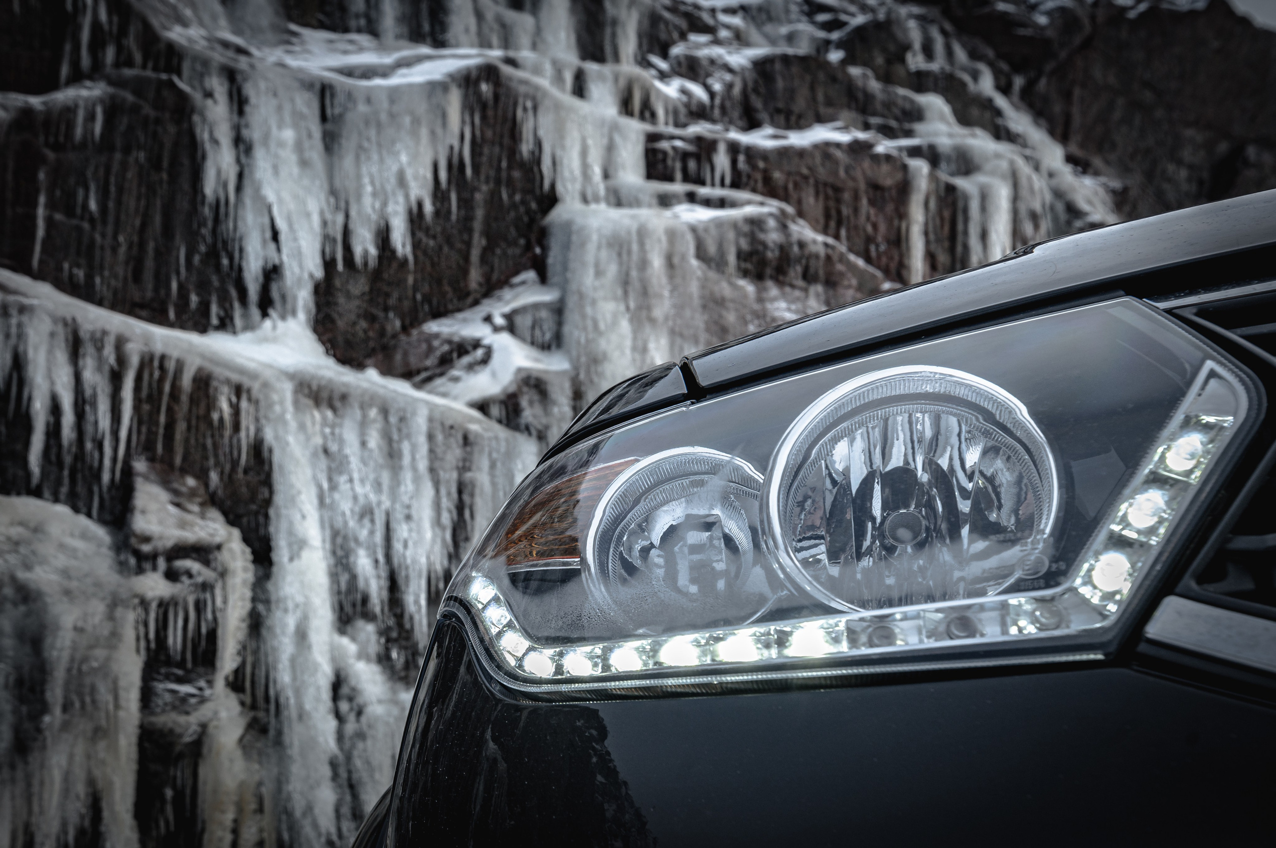 Фотографии автомобилей. Профессиональные фотосессии для авто. Фотограф Роман Адлер. Фото УАЗ Патриот. Серия Русский Север 2023