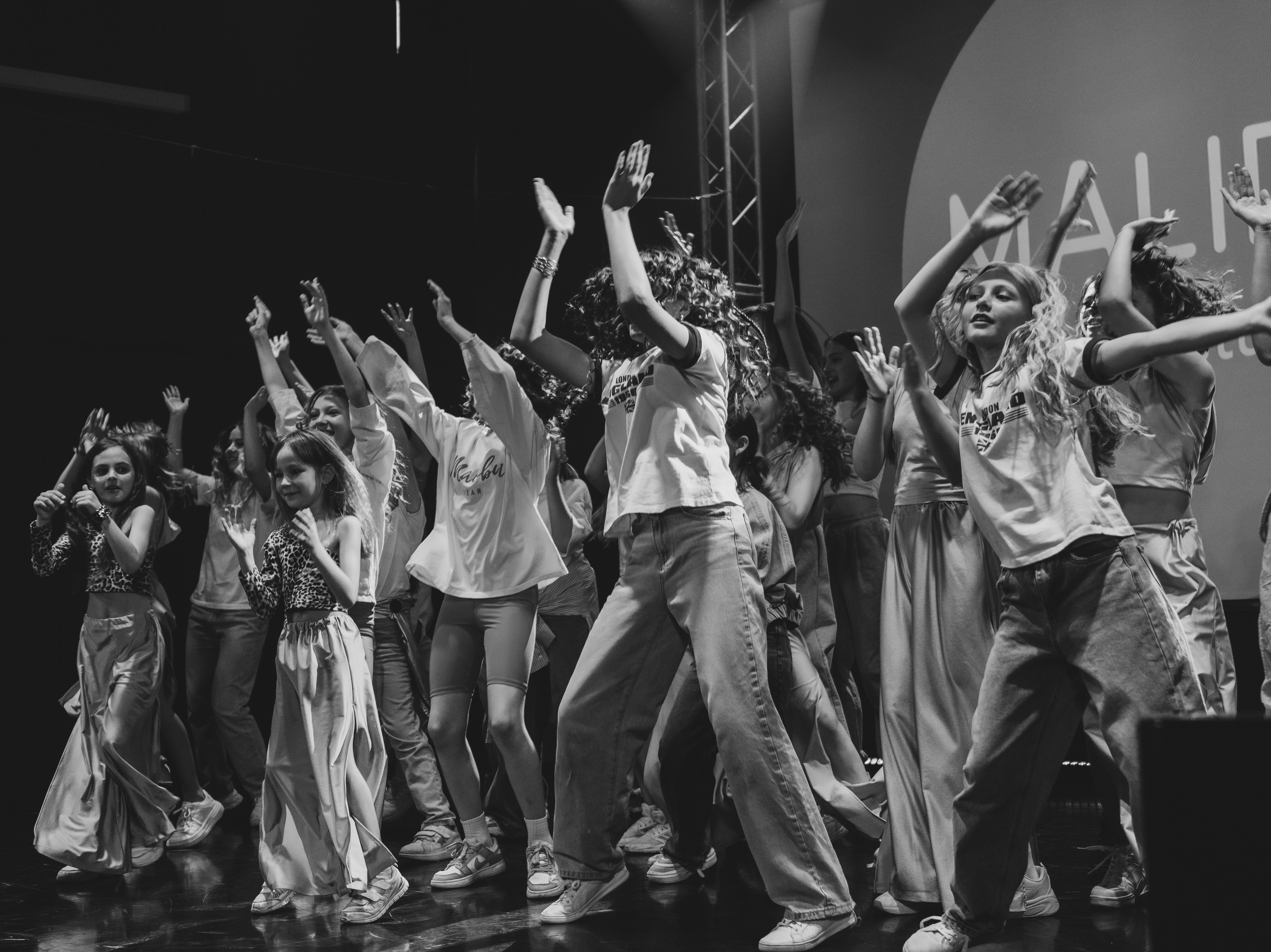 Dance studio Malibu. Фотограф в Иркутске на все важные случаи жизни